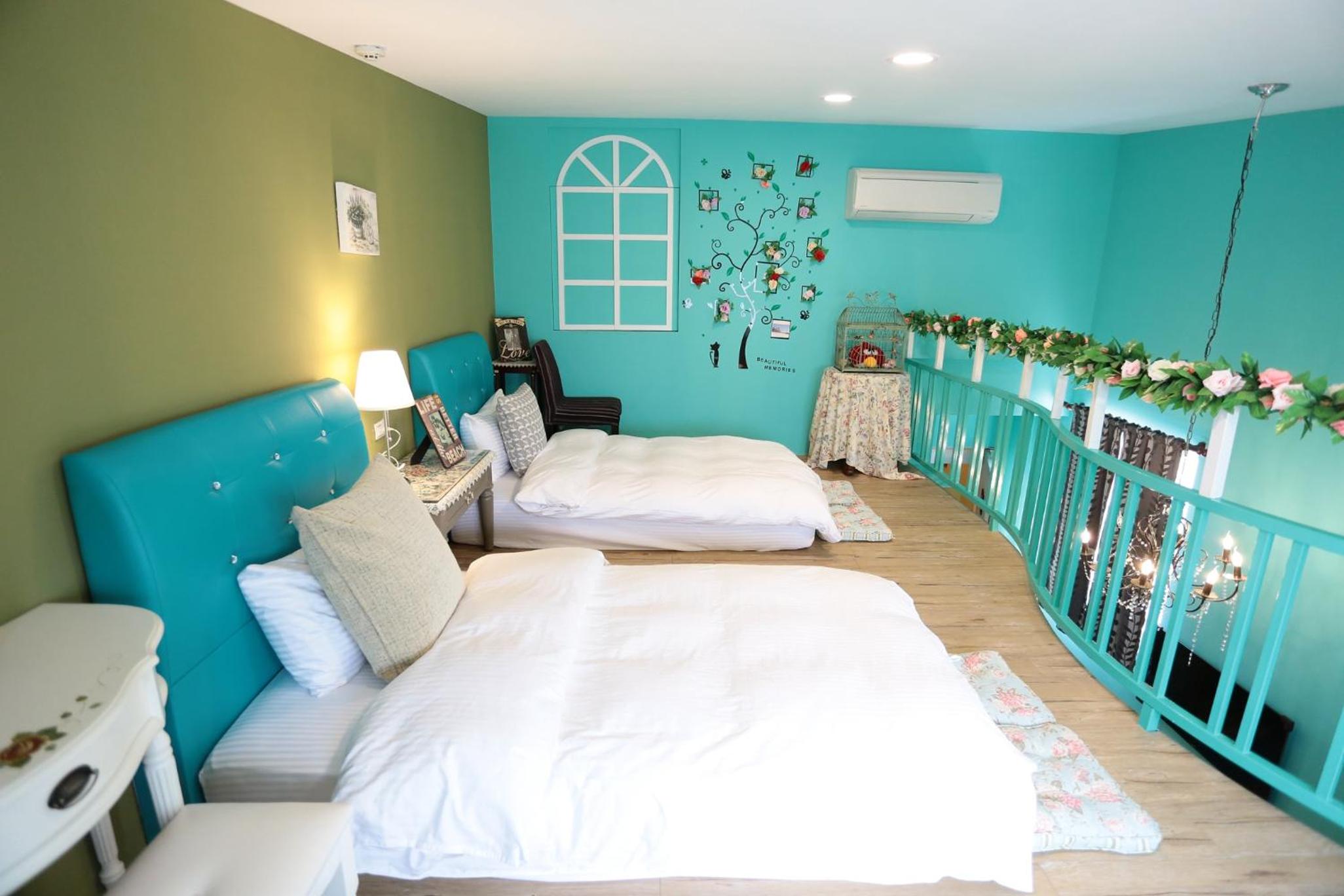 Deluxe Family Room with Bathroom photo 2