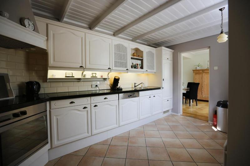 Basic Triple Room with Shared Bathroom photo 2