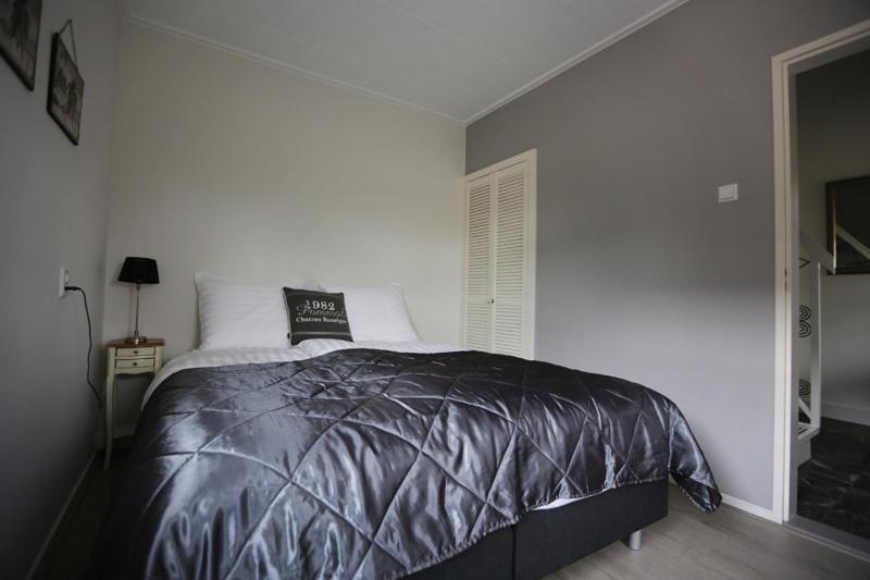 Budget Double Room with Shared Bathroom photo 1