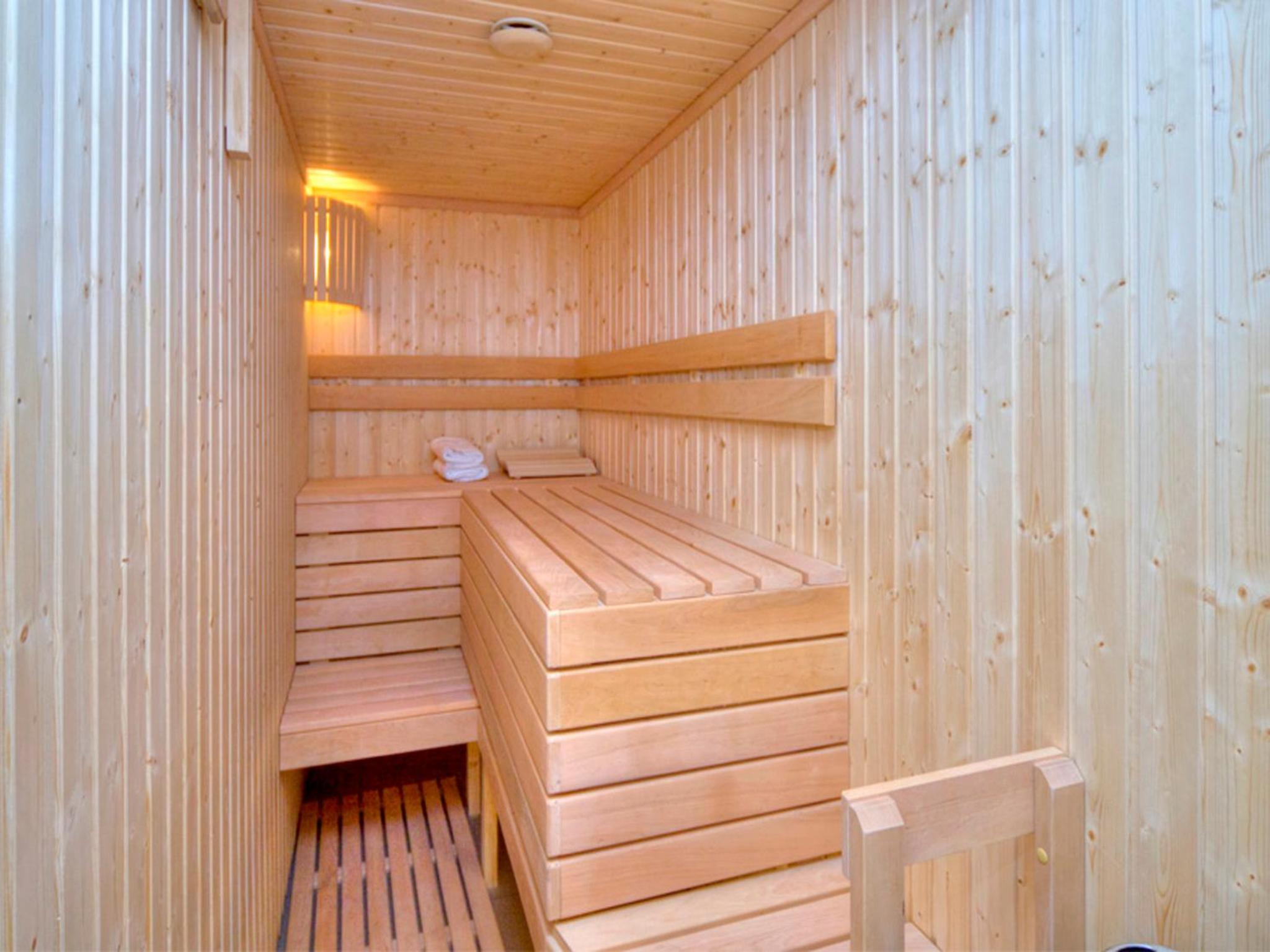 One-Bedroom Apartment with Sauna photo 3