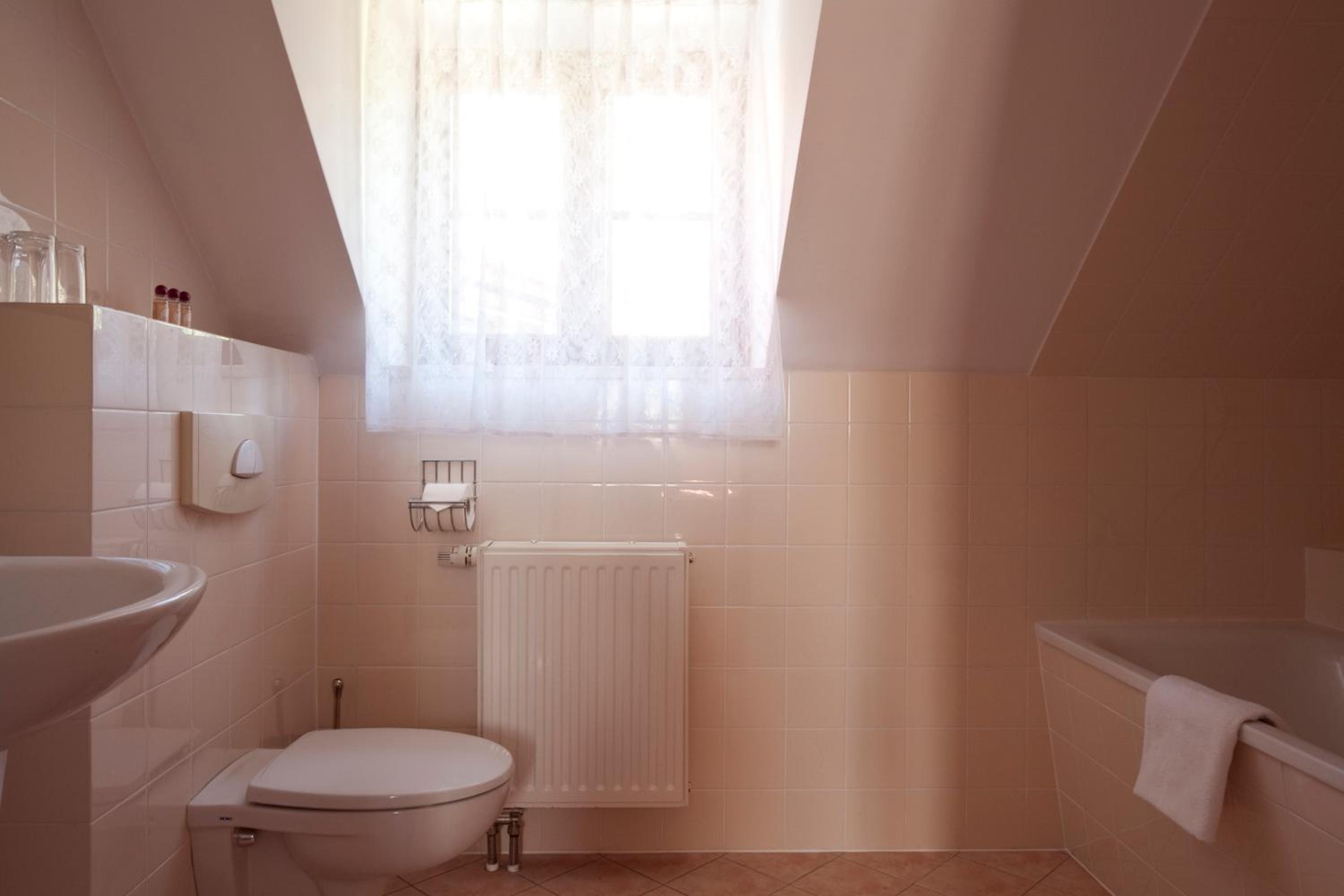 One-Bedroom Apartment (2 Adults) photo 2