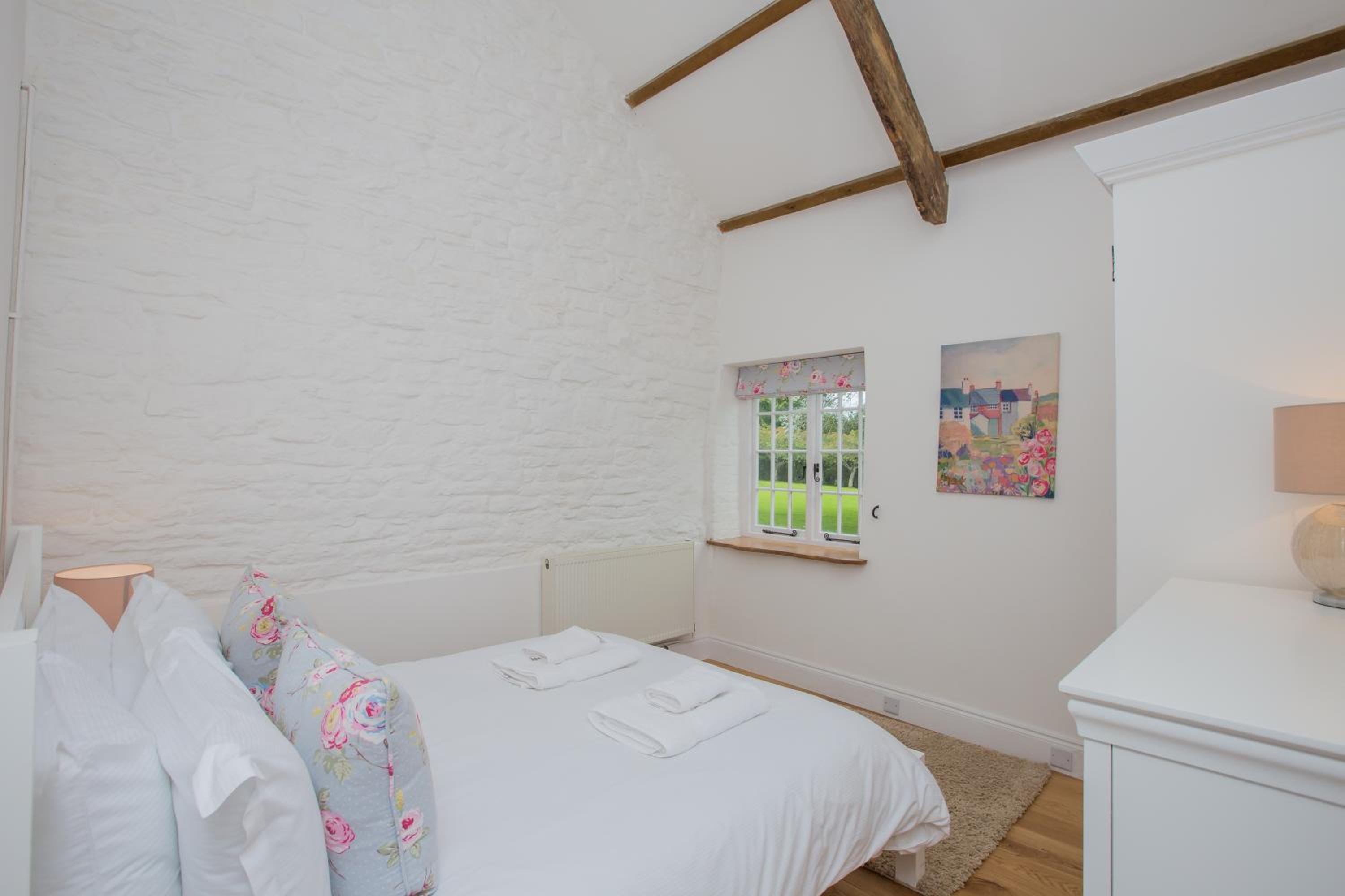 One-Bedroom House photo 1