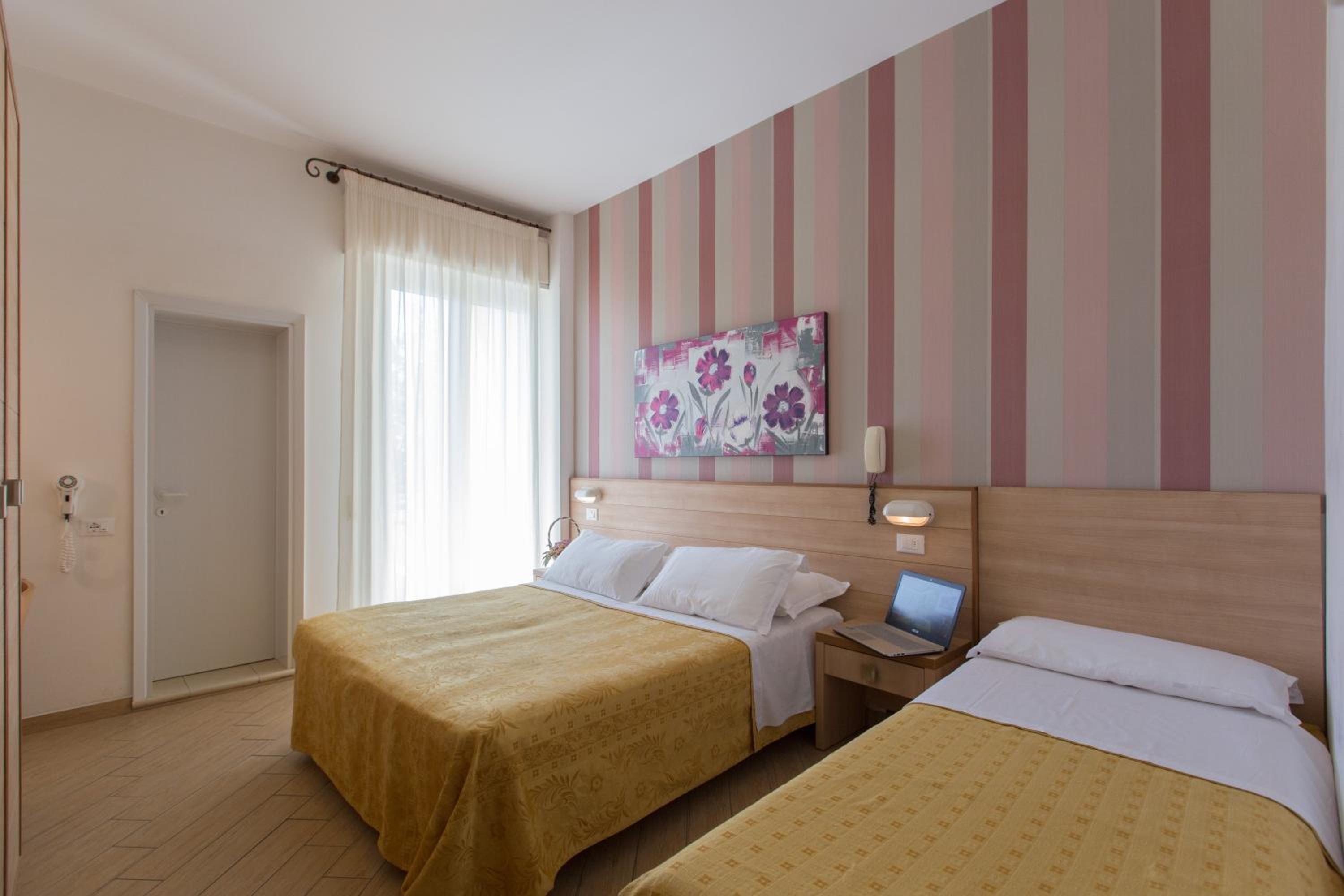 Triple Room - Photo 3