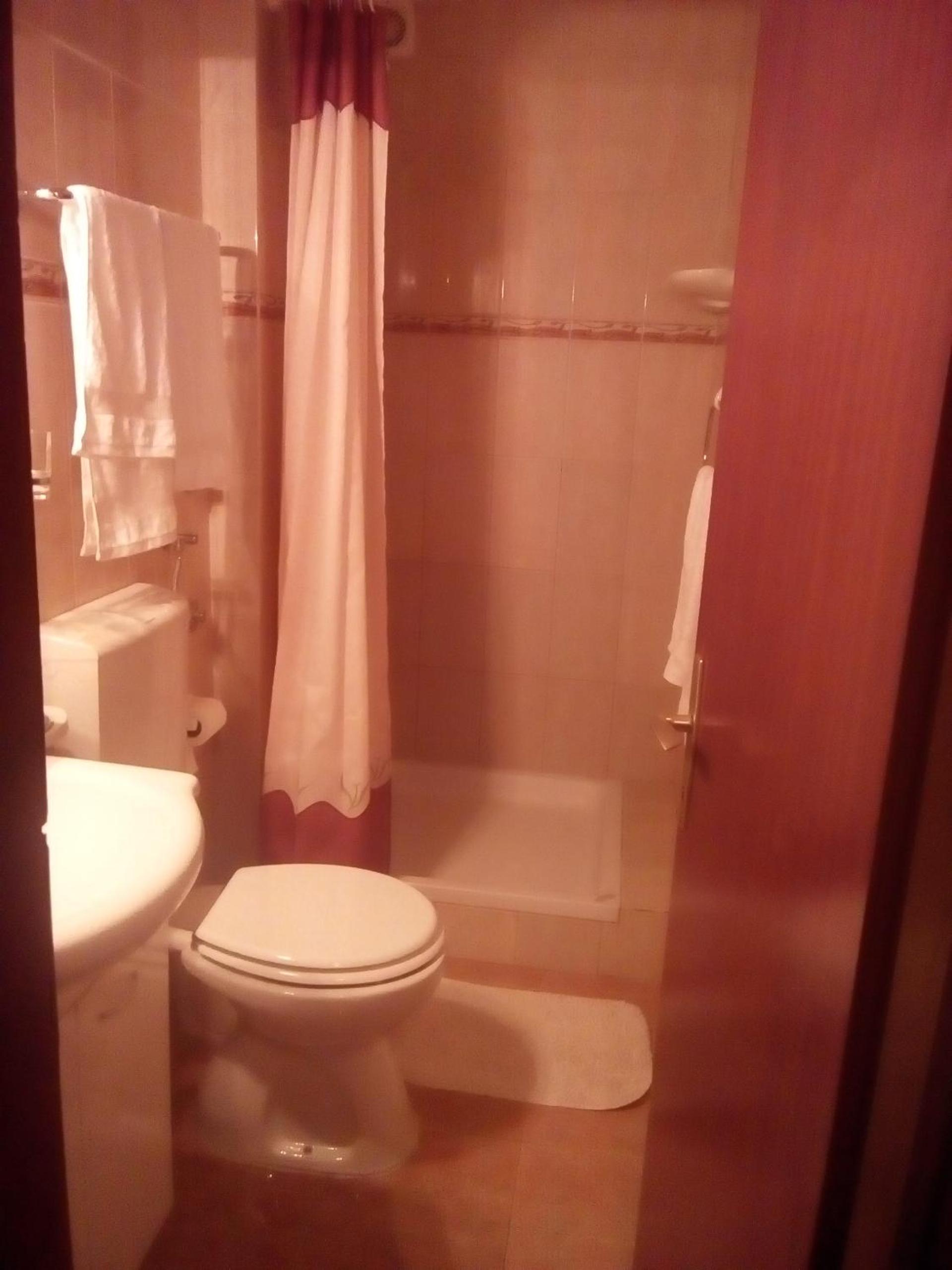 Apartment with Balcony - Photo 27