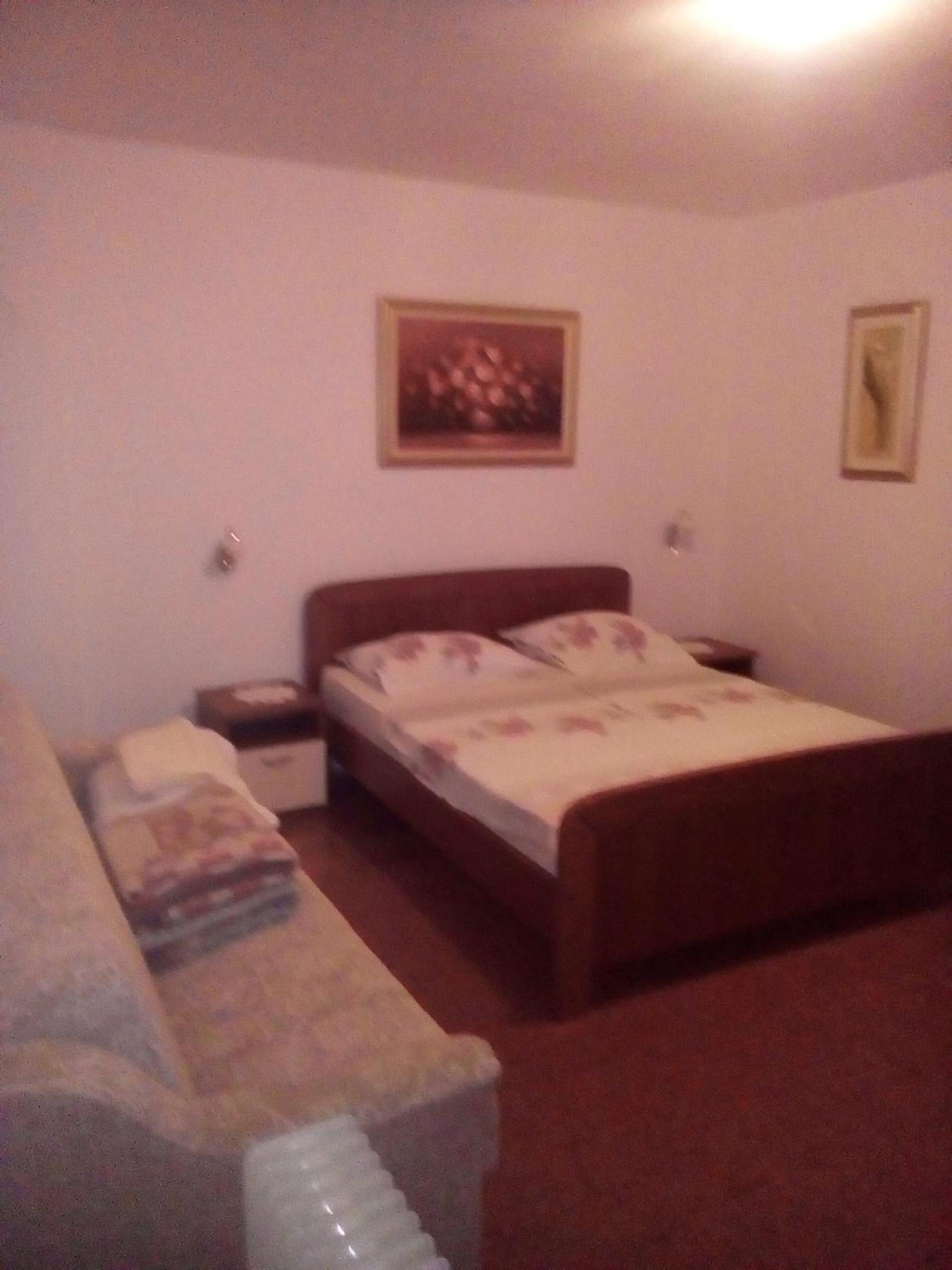 Apartment with Balcony - Photo 21