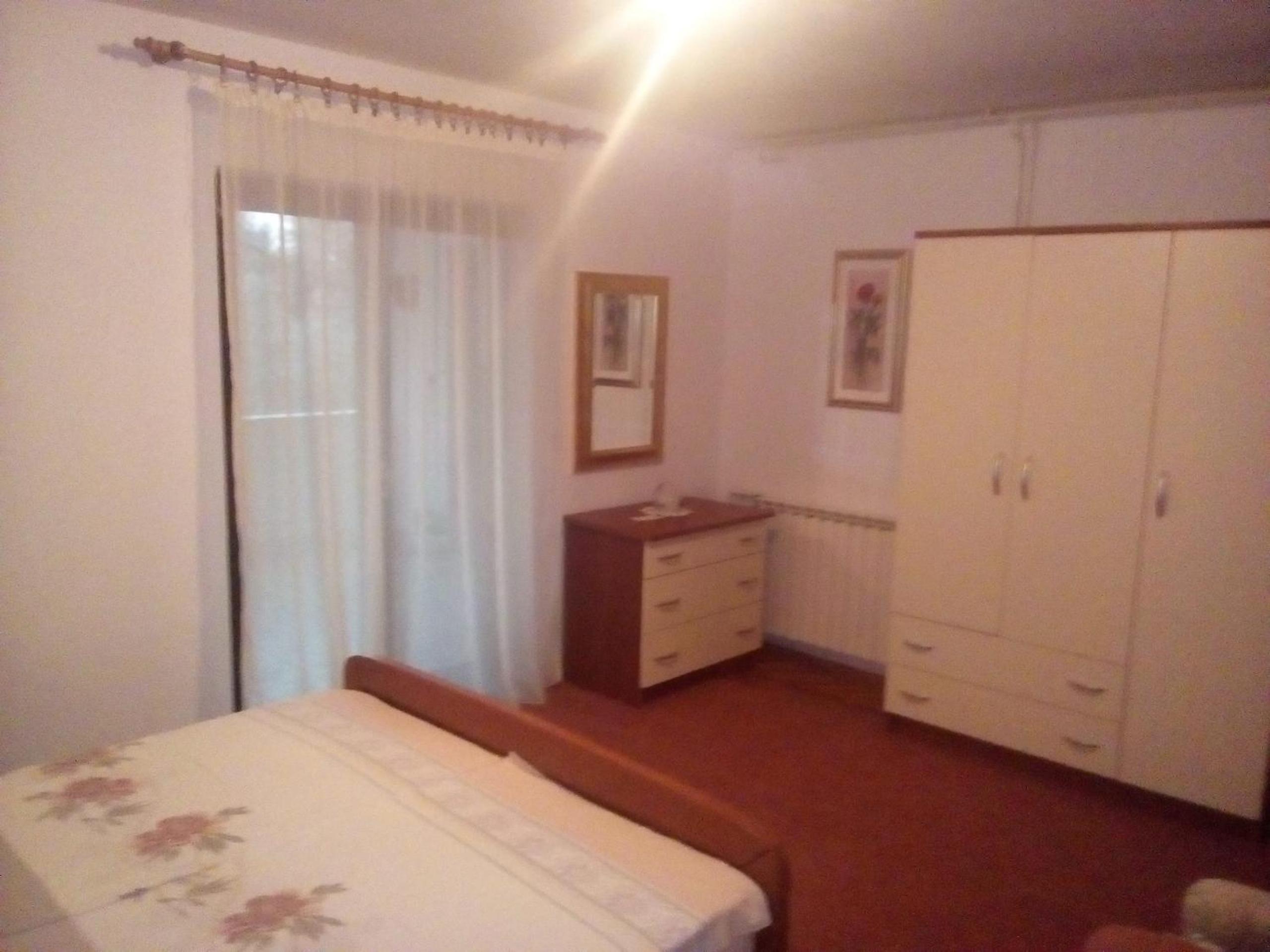 Apartment with Balcony - Photo 15