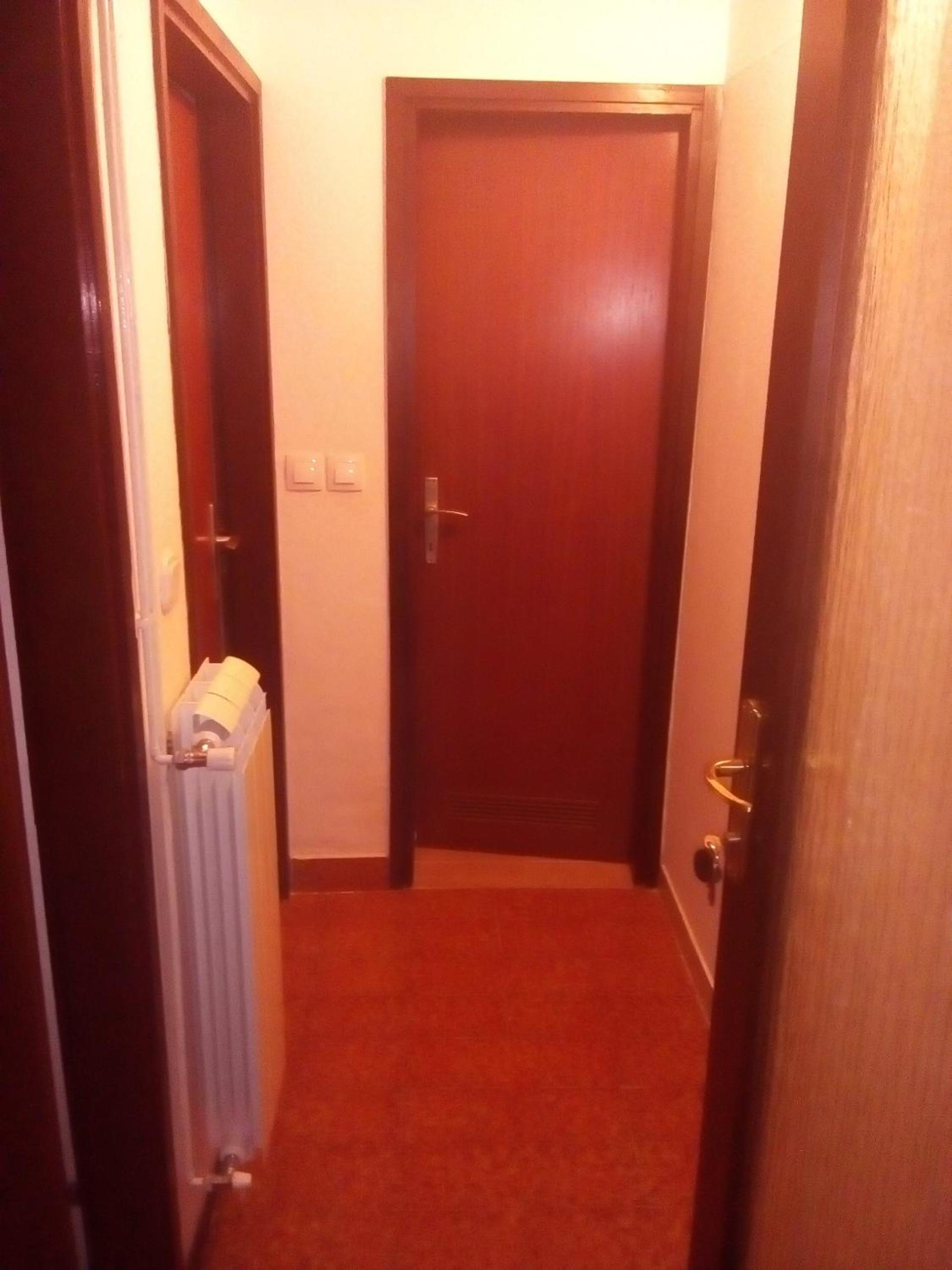 Apartment with Balcony - Photo 14