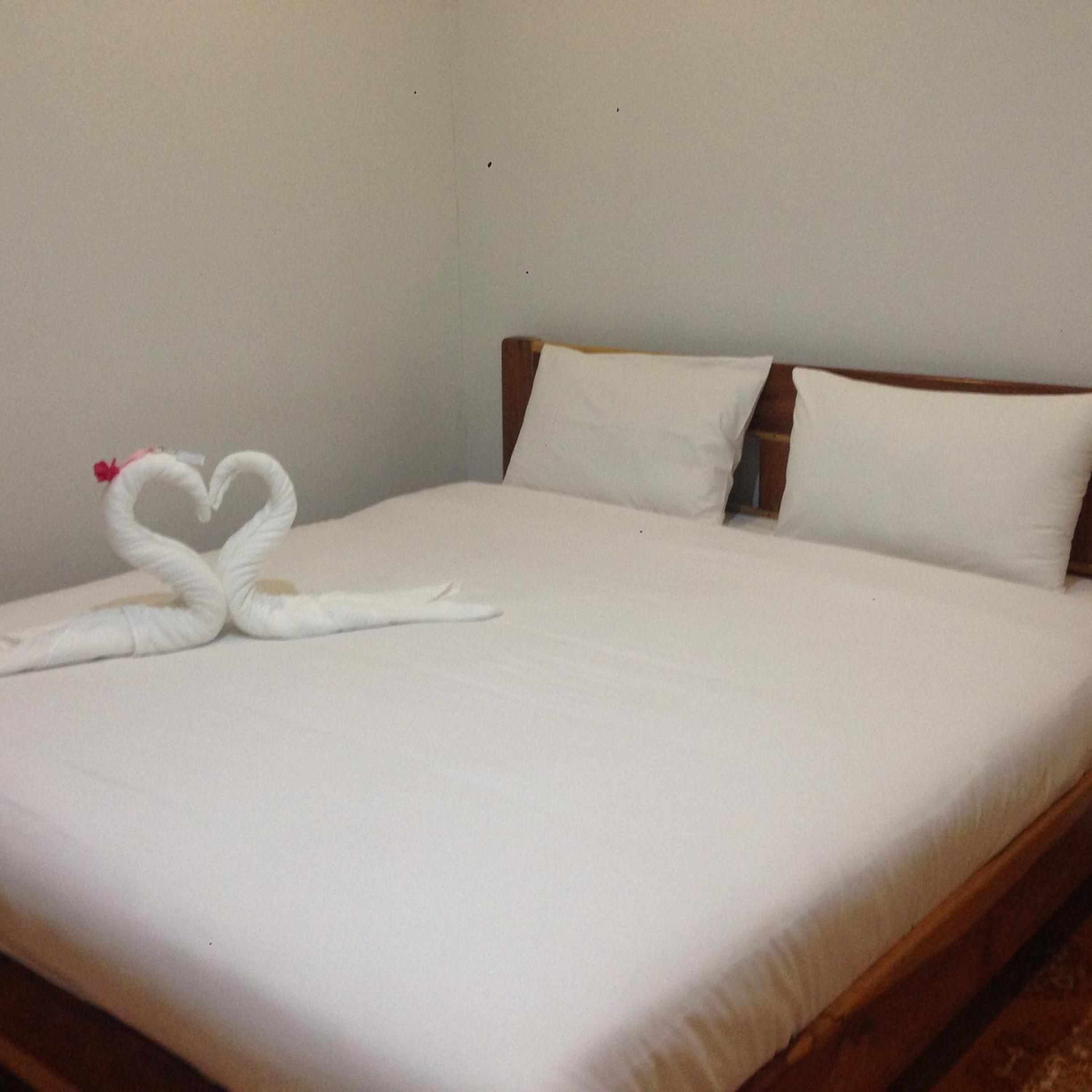 Deluxe Room - Photo 8