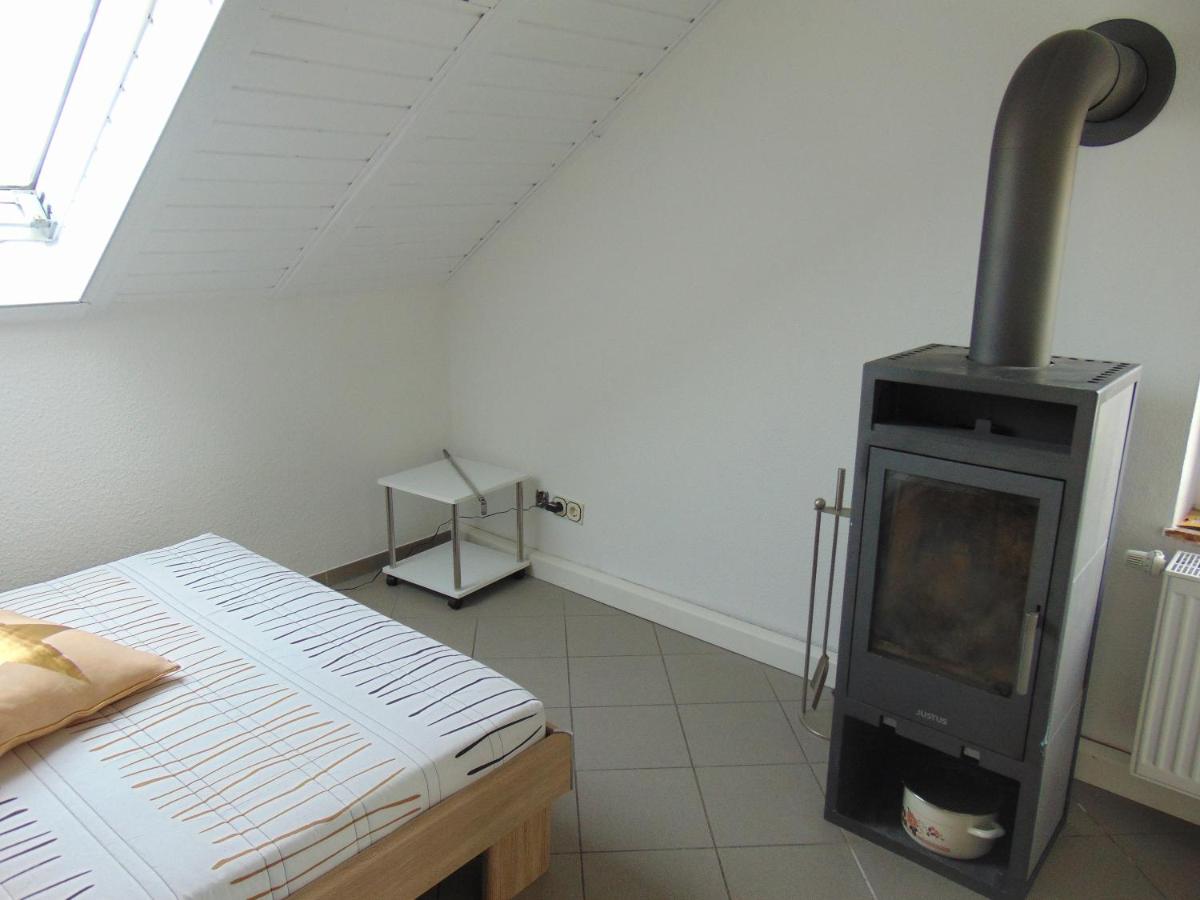 Single Room with Shared Shower and Toilet photo 2