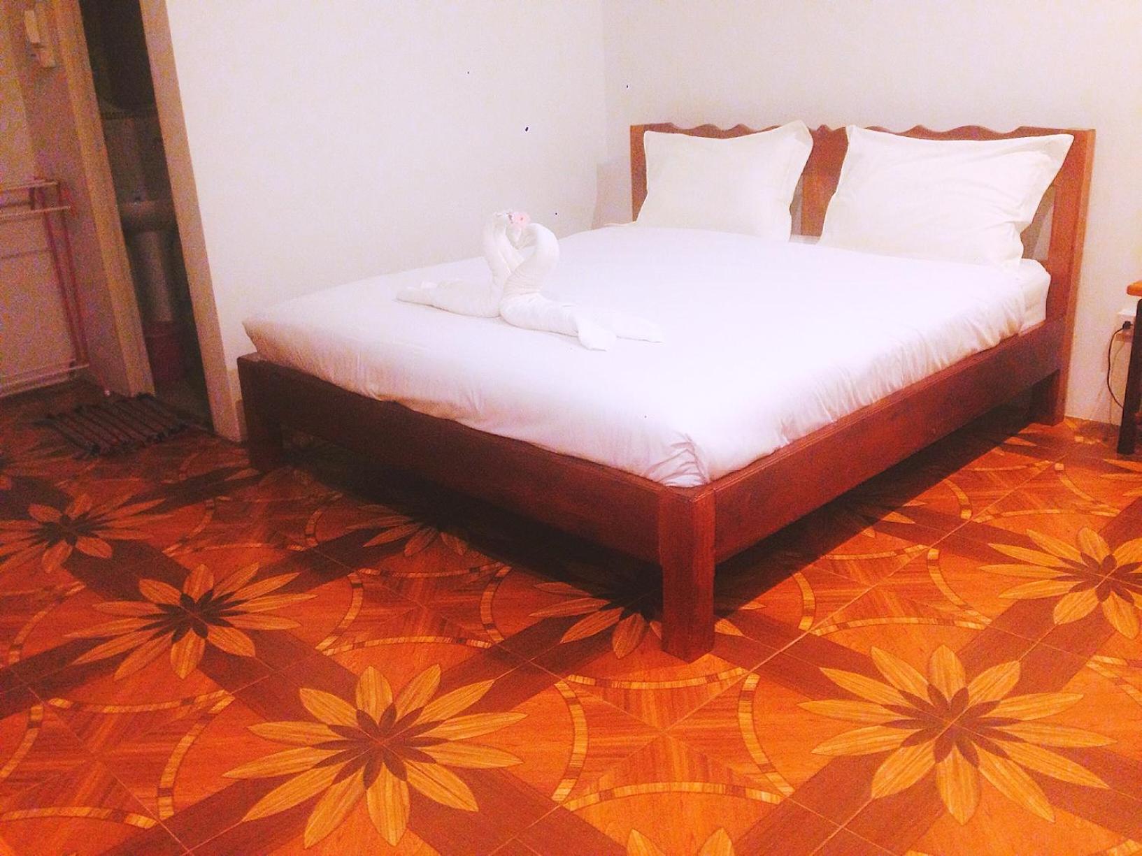 Deluxe Room - Photo 4