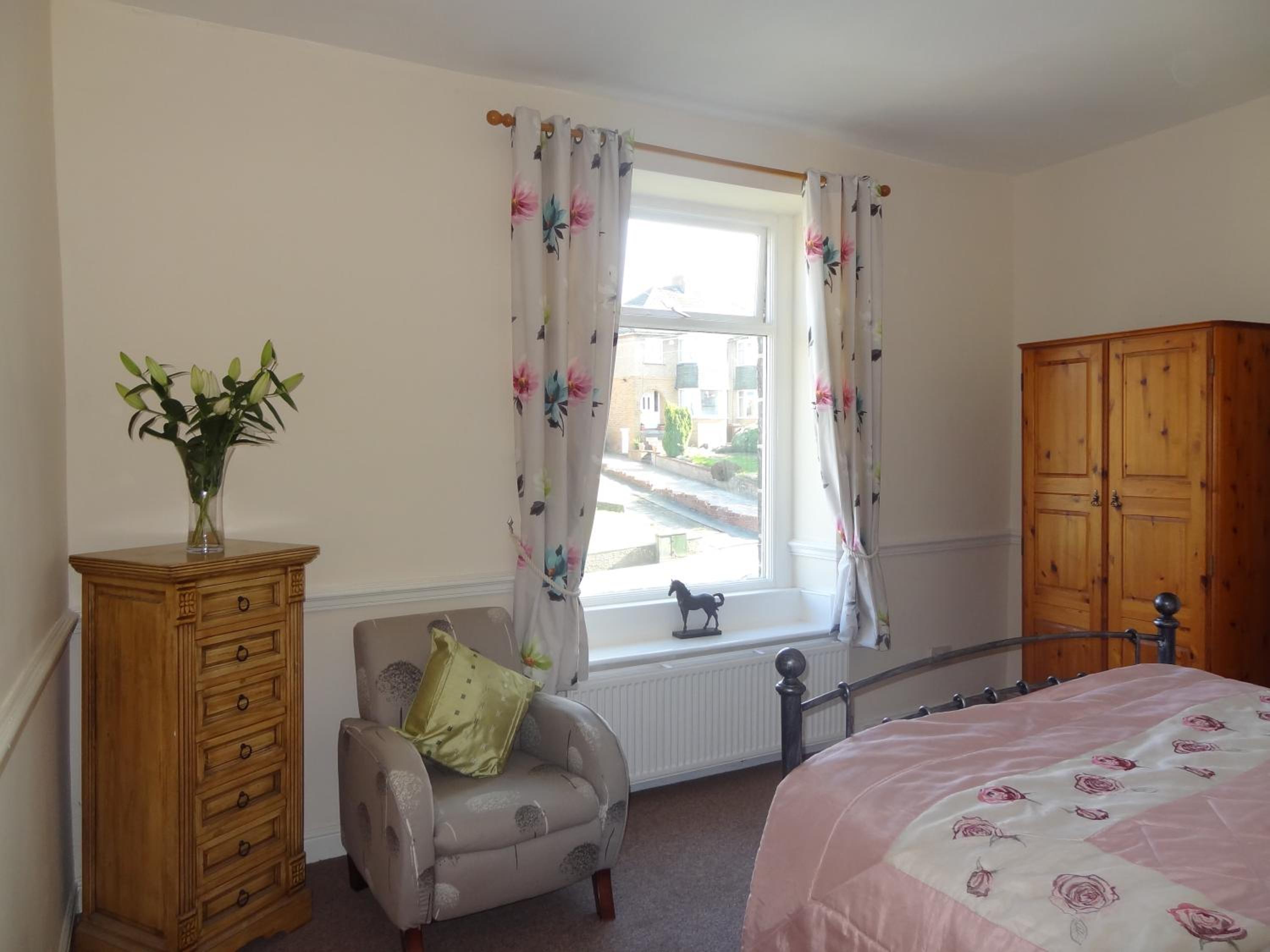 Two-Bedroom House photo 2