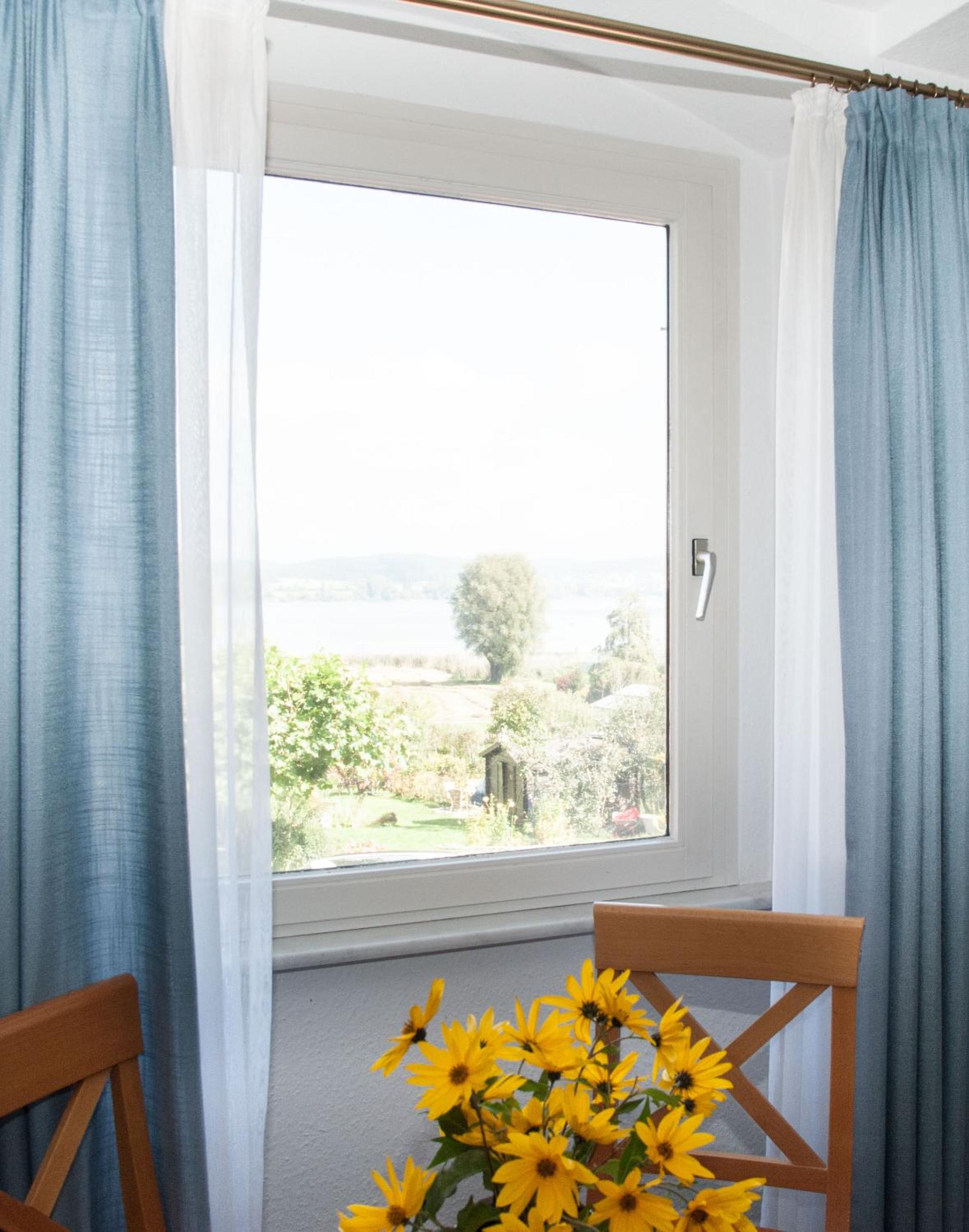 Double Room with Lake View - Photo 13