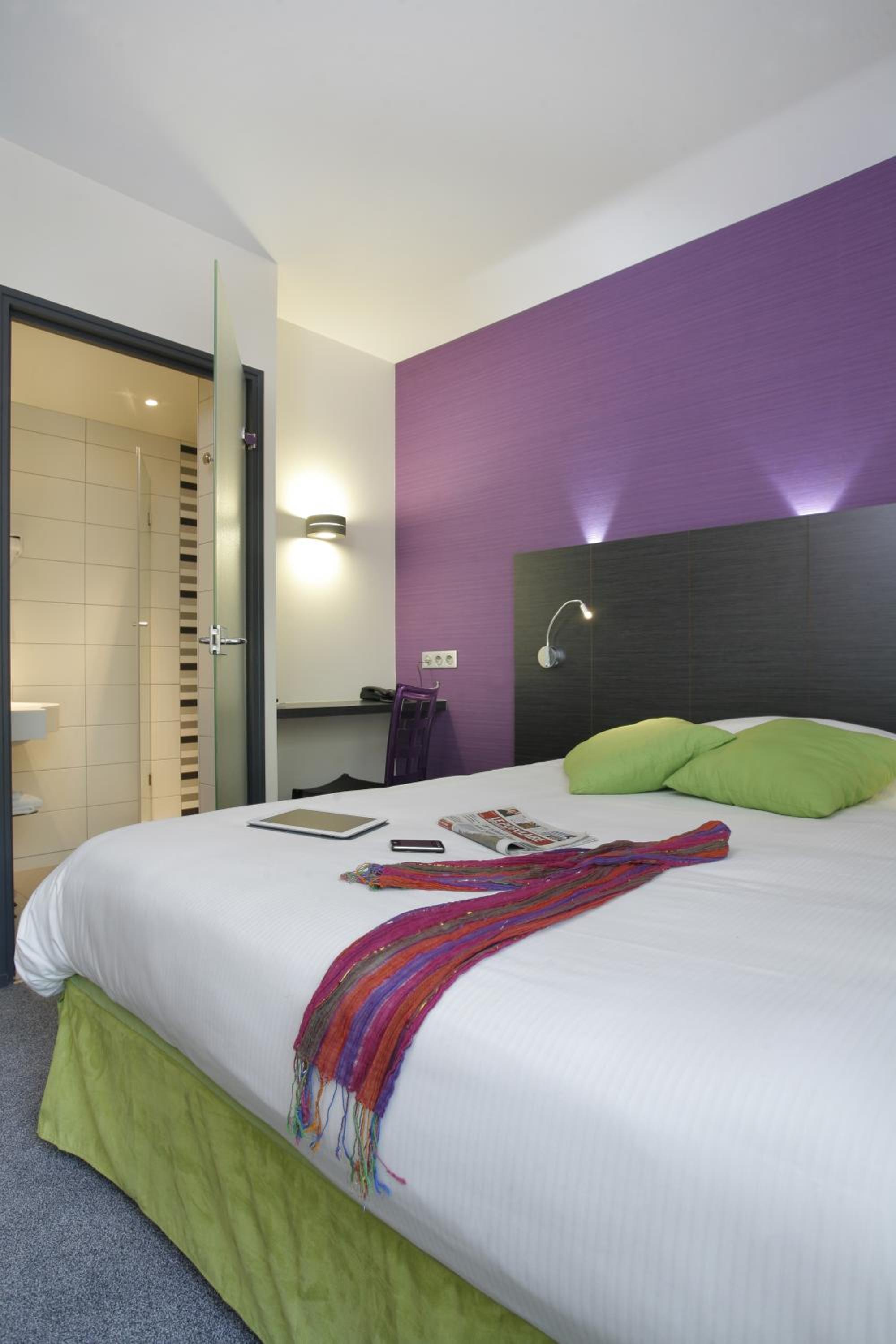 1 Double Bed - Superior Room - Photo 1