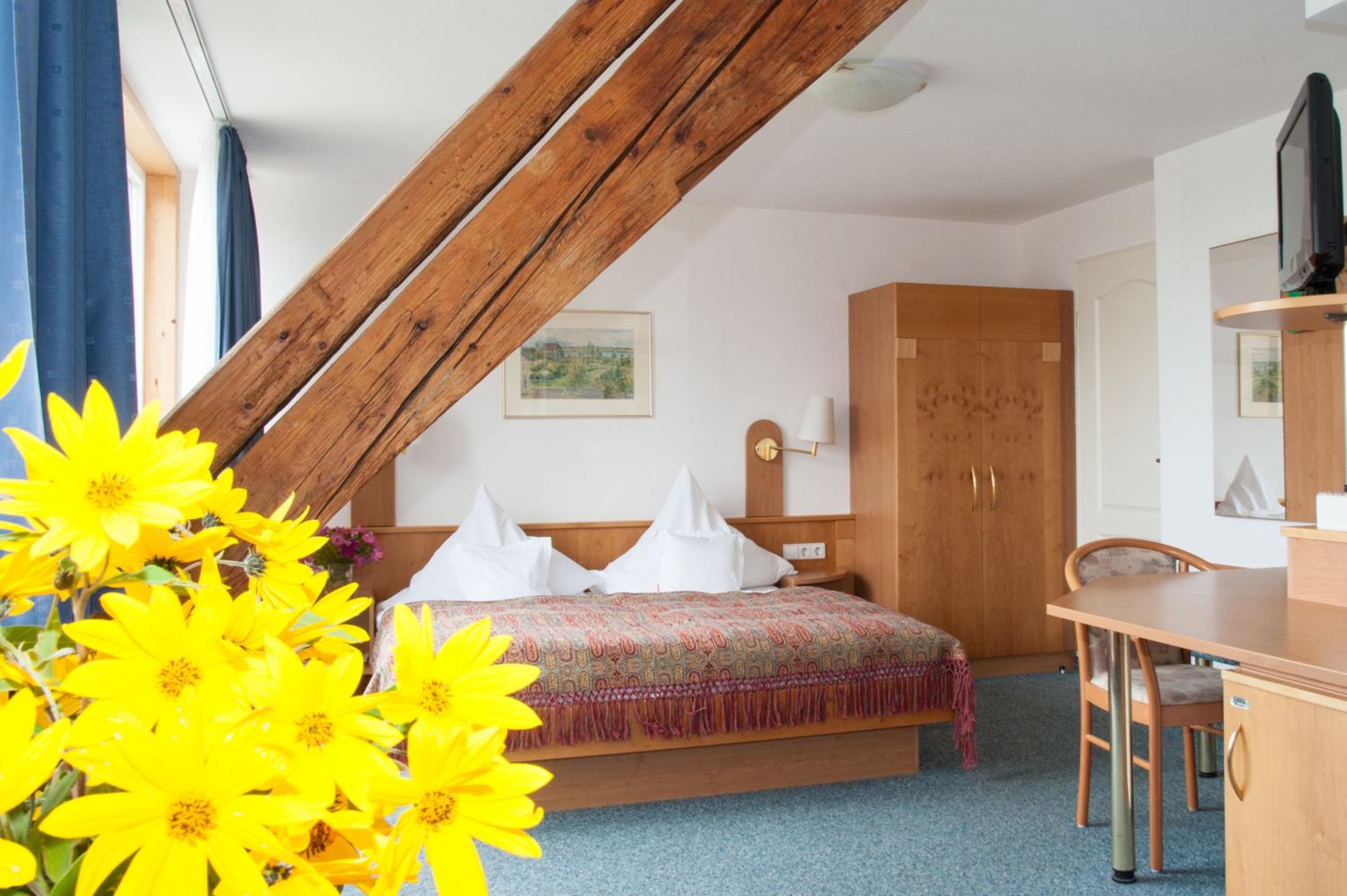 Comfort Double Room with Balcony Lake View photo 2