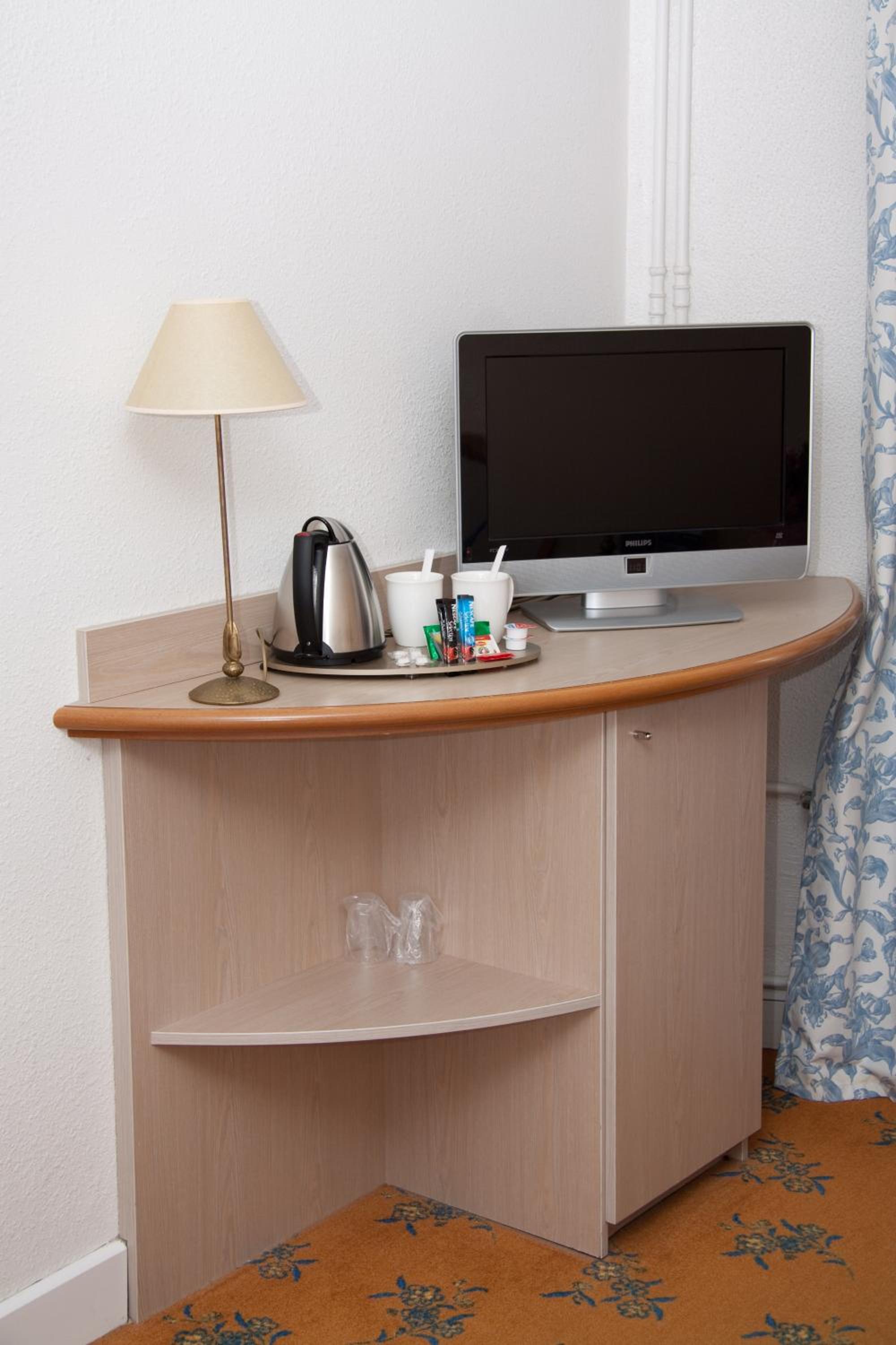 Standard Double Room - Photo 4