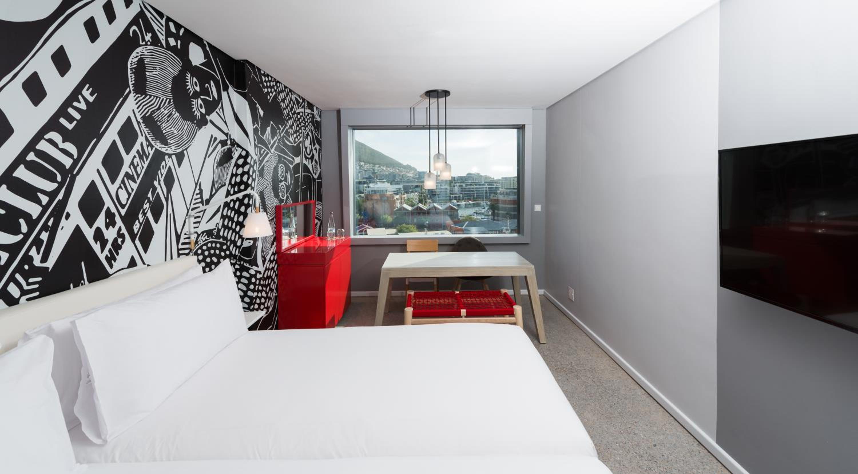 Superior Room with Mountain View - Photo 15