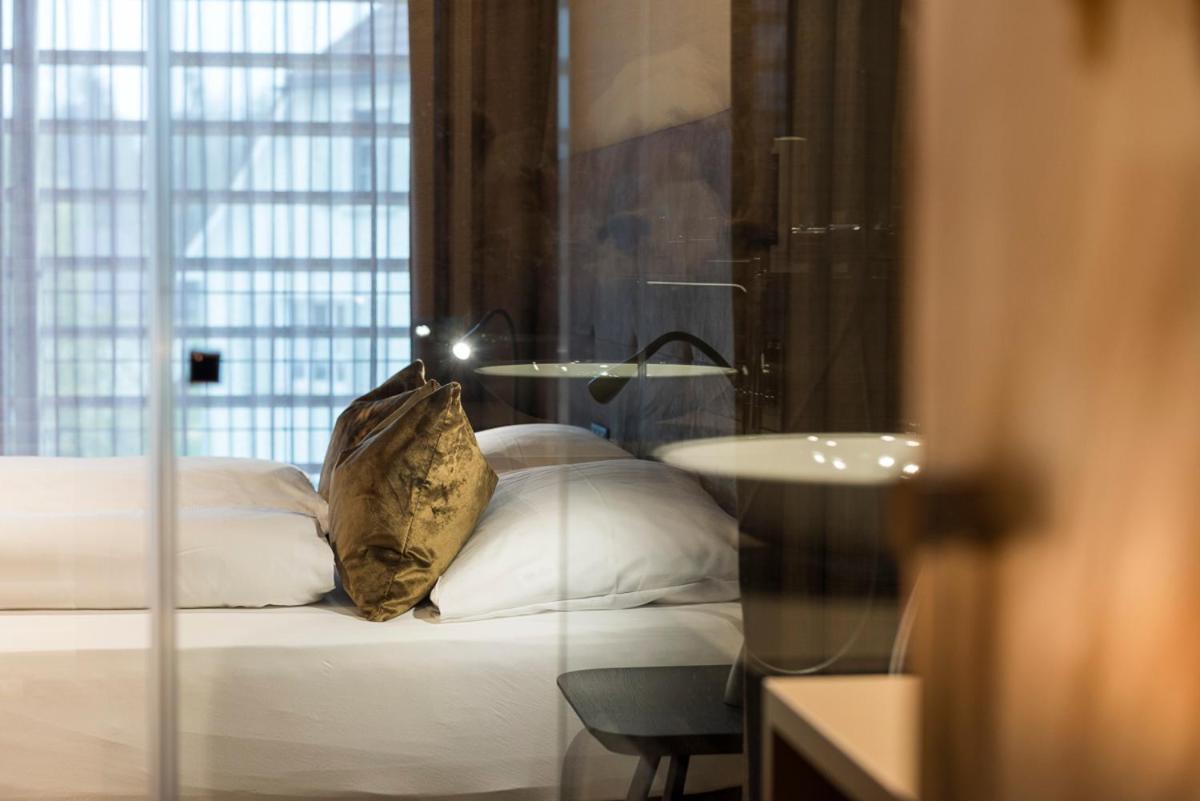 Double Room with Balcony - Photo 4