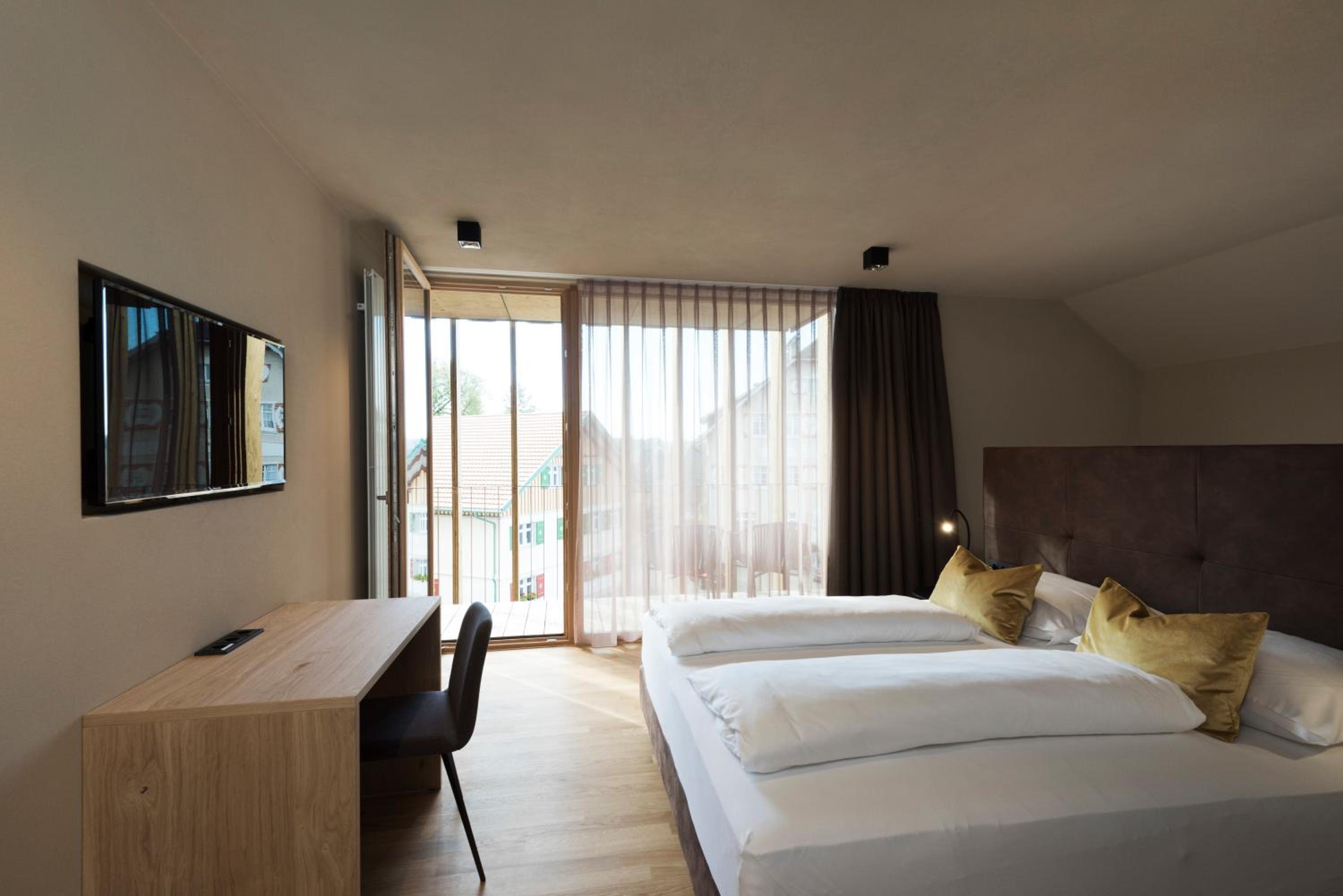 Double Room with Balcony photo 2