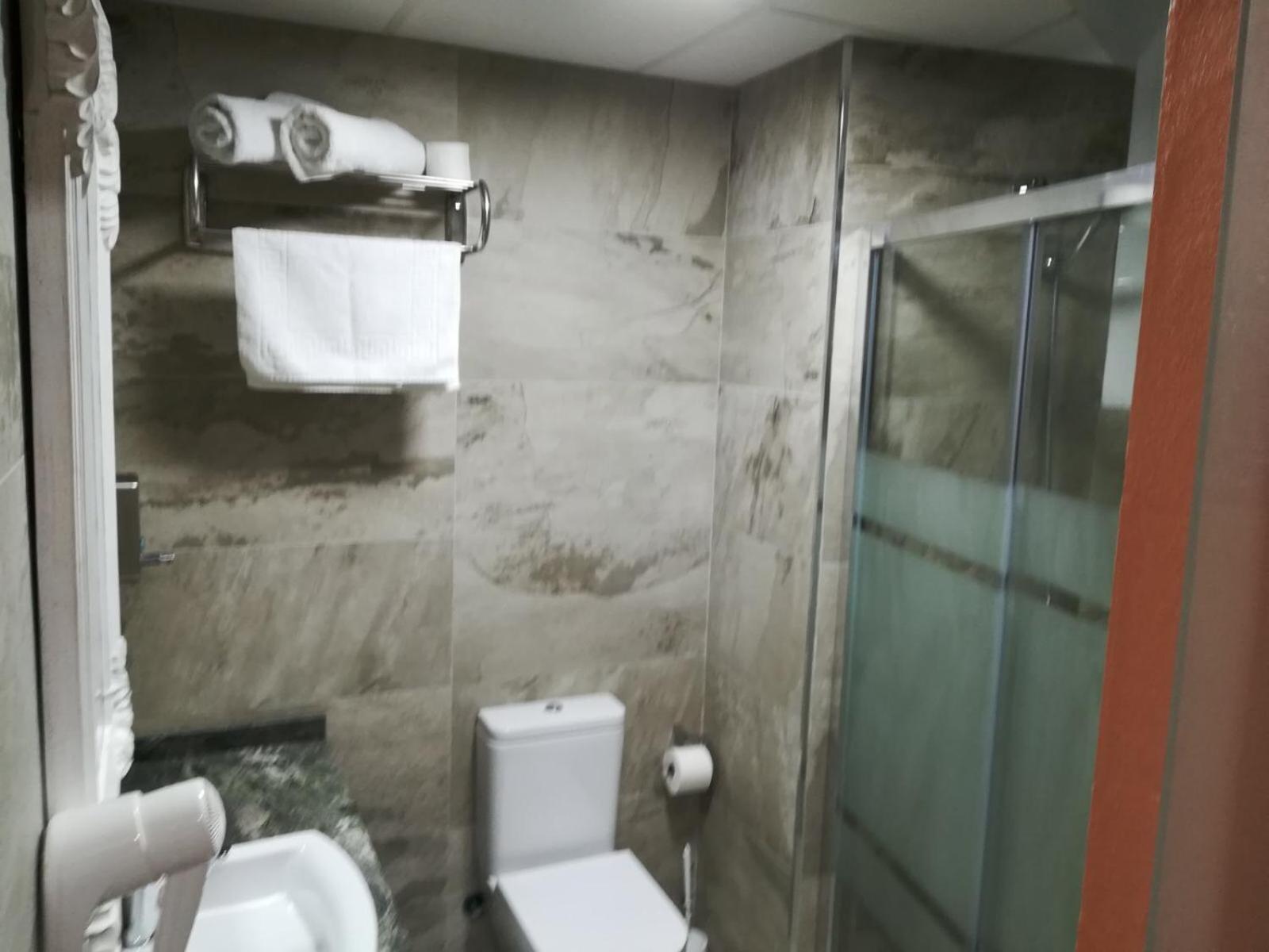 Deluxe Double Room with Balcony and Sea View - Photo 6