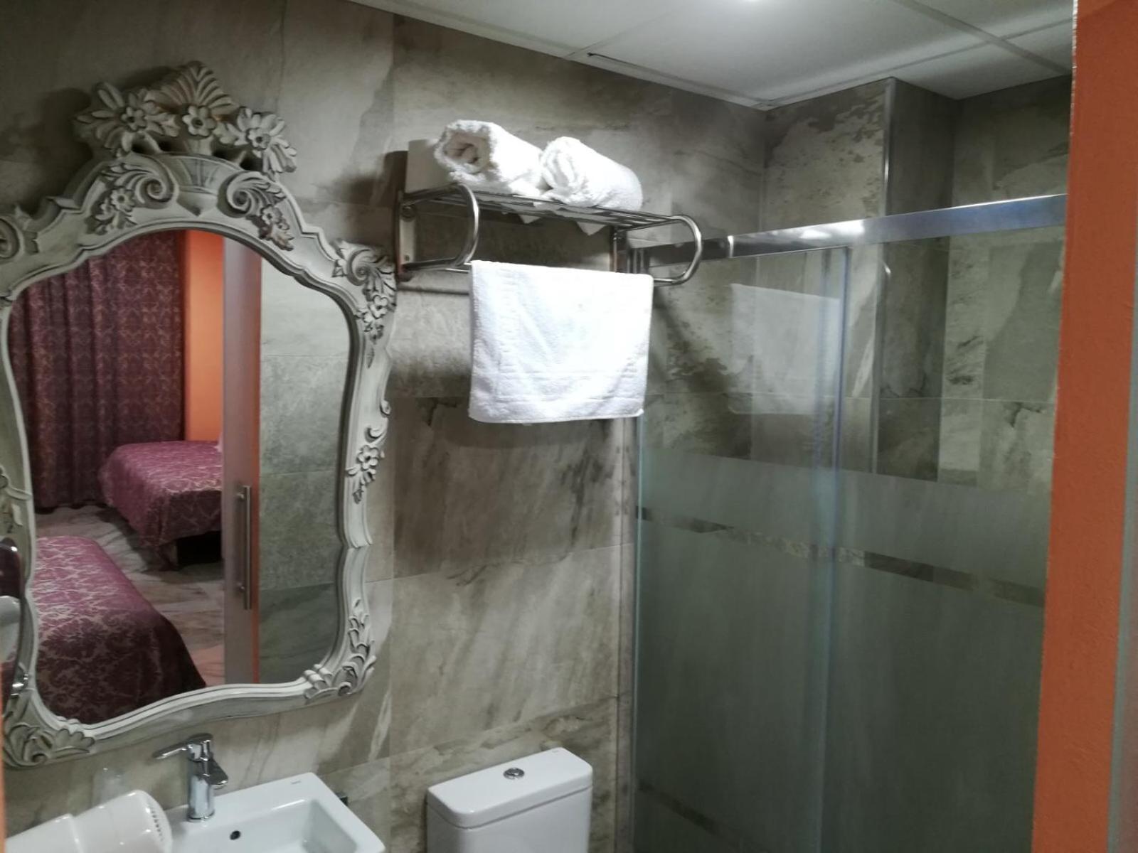 Deluxe Double Room with Balcony and Sea View - Photo 2