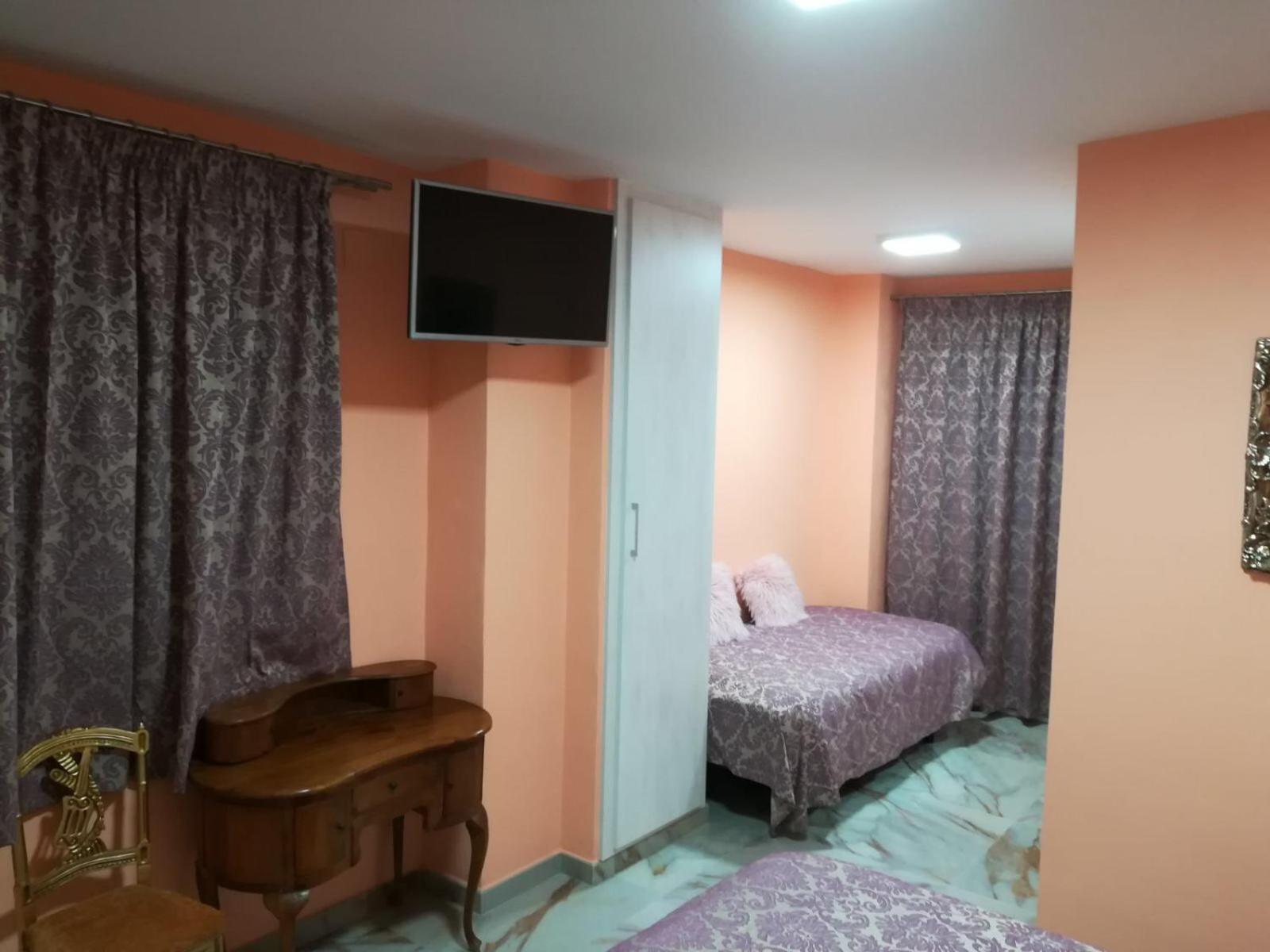 Superior Triple Room with Sea View - Photo 4