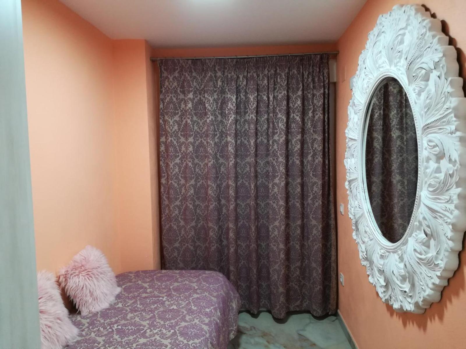 Deluxe Double Room with Balcony and Sea View - Photo 9