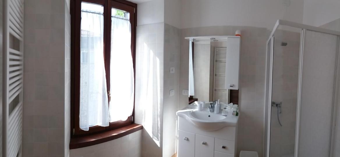 Large Double Room photo 3