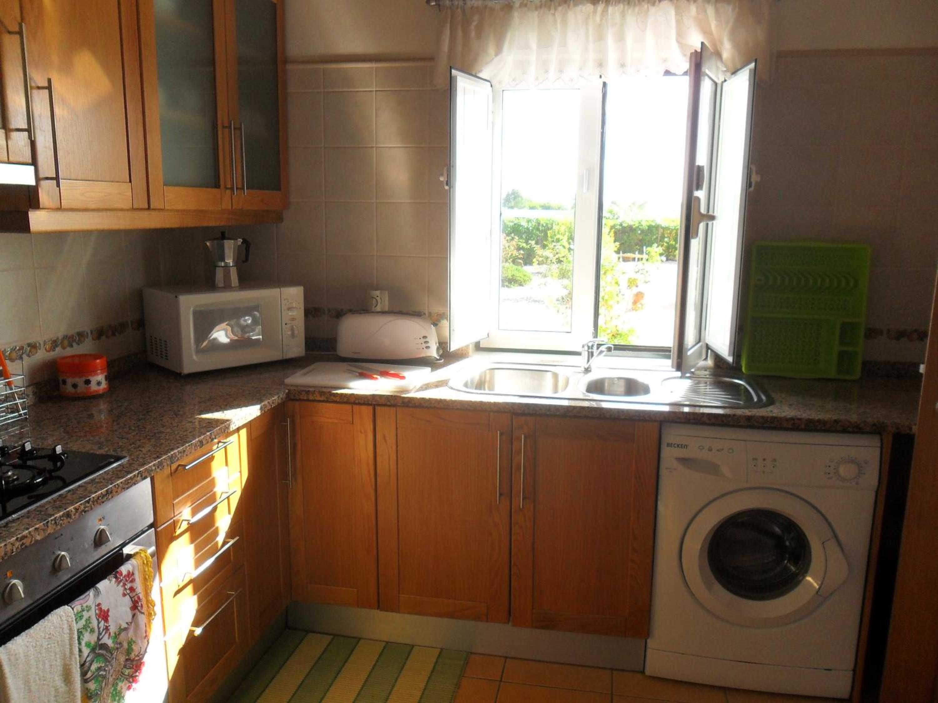 One-Bedroom Apartment - Photo 17