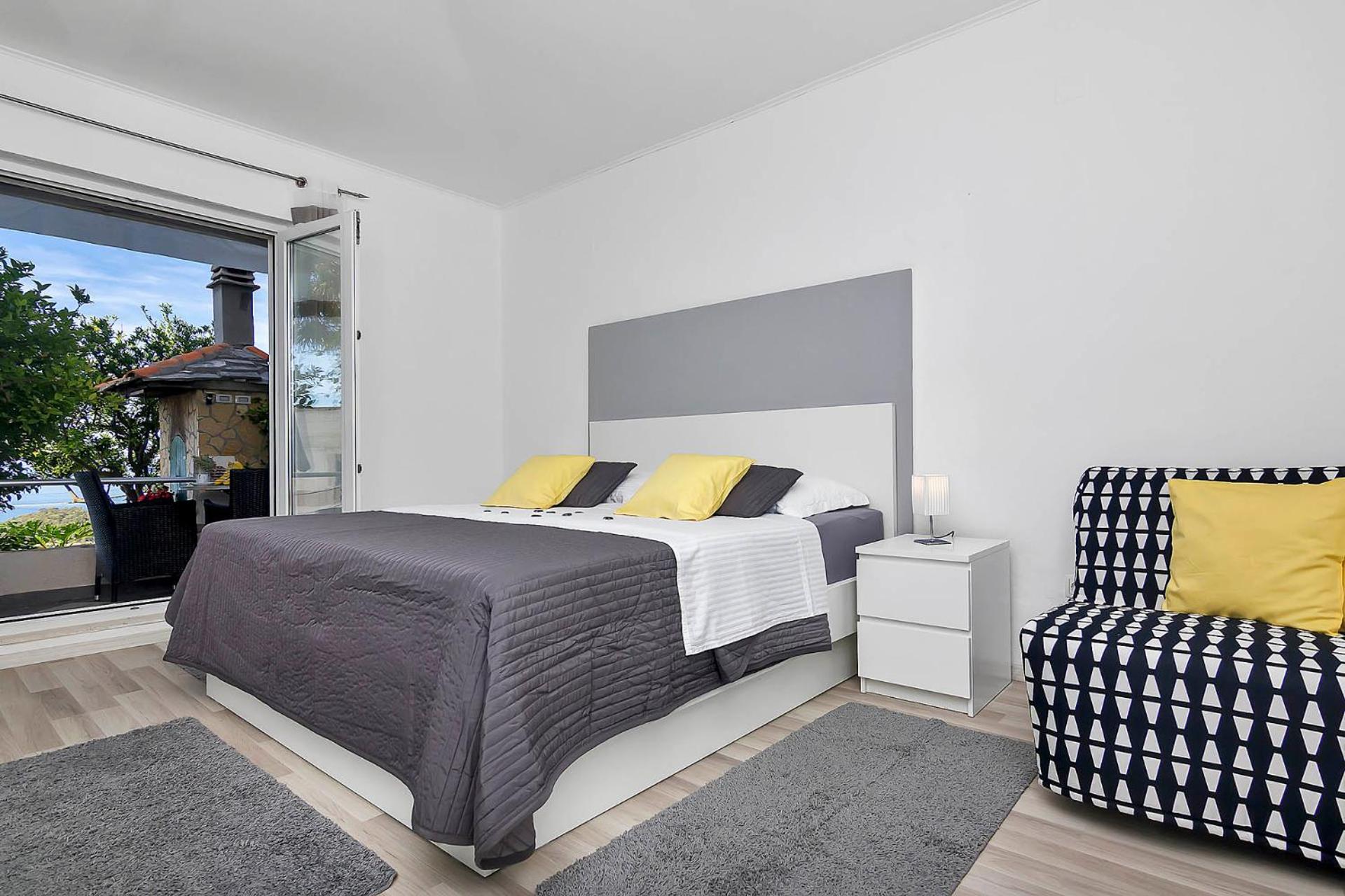 Apartment With Sea View