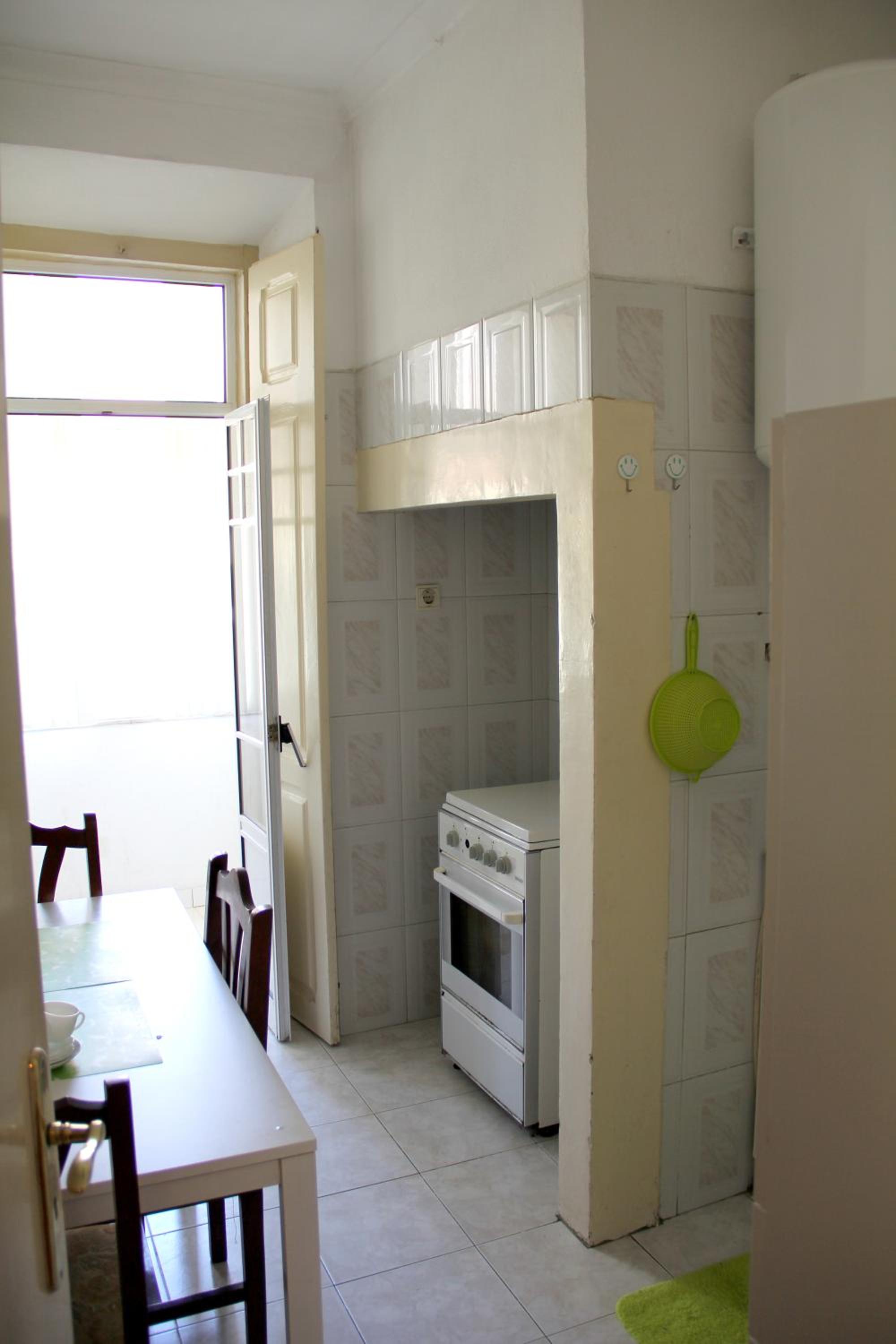 Budget Twin Room - Photo 6