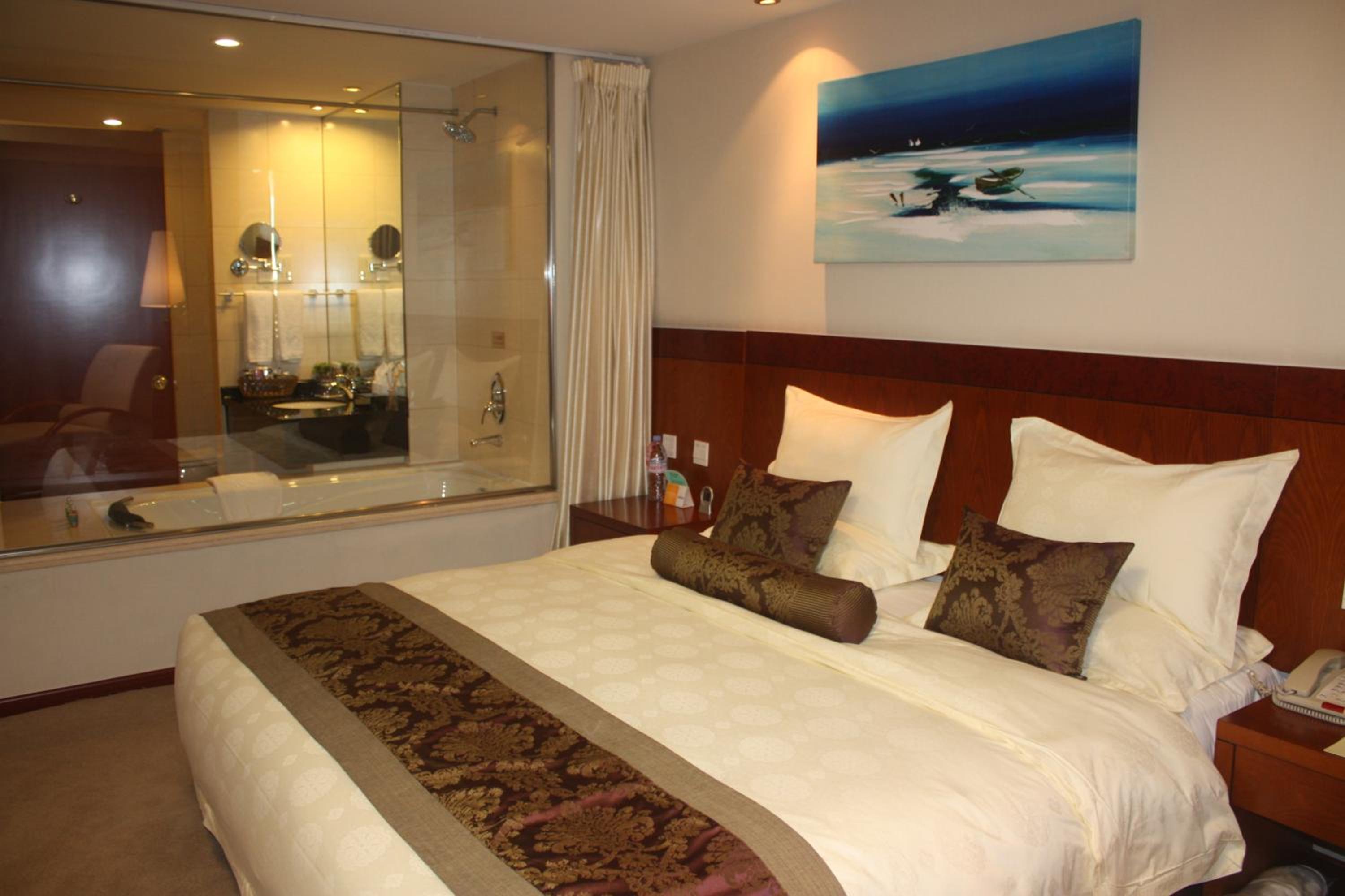 Circle Room