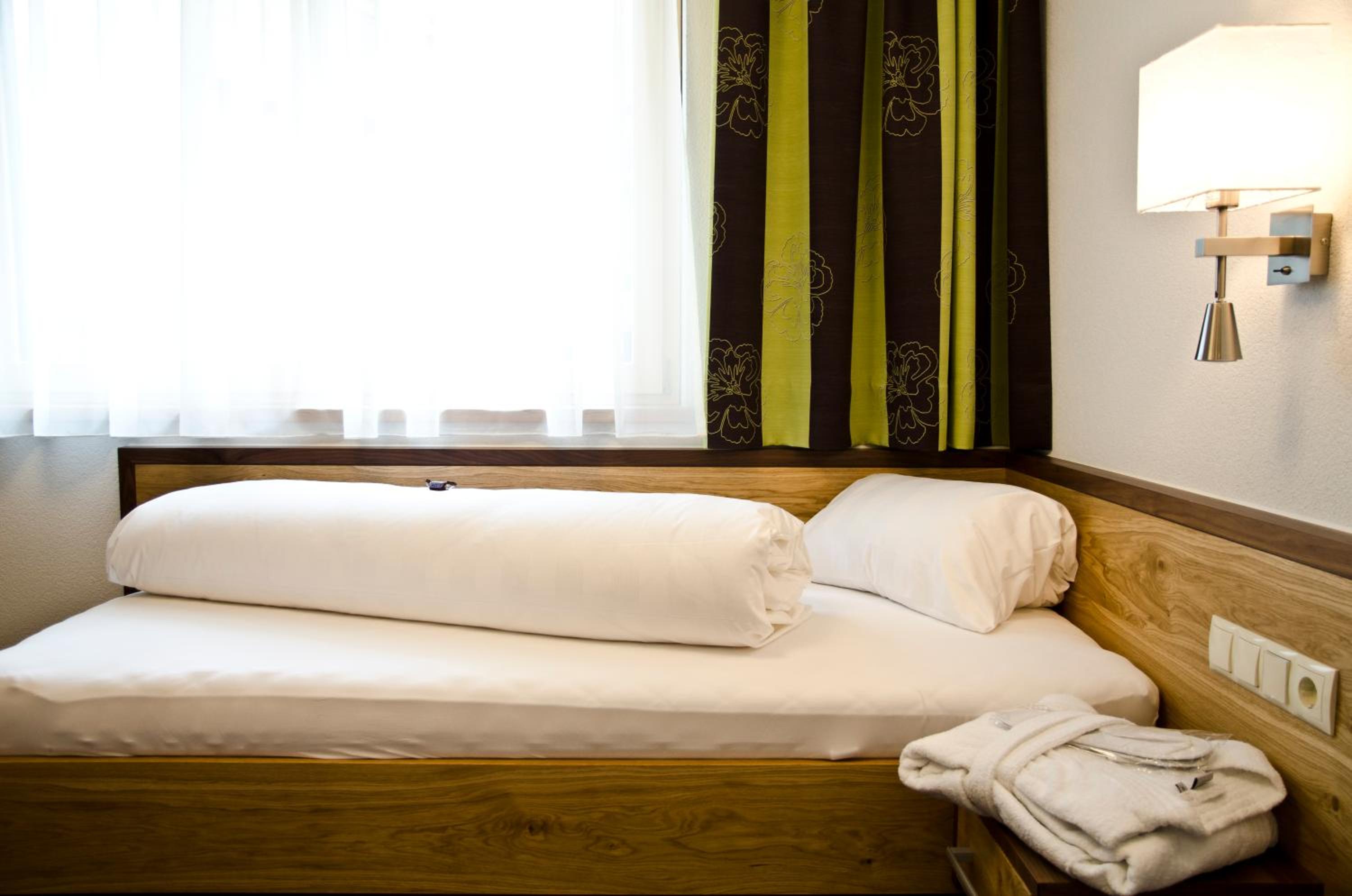Deluxe Single Room with Balcony