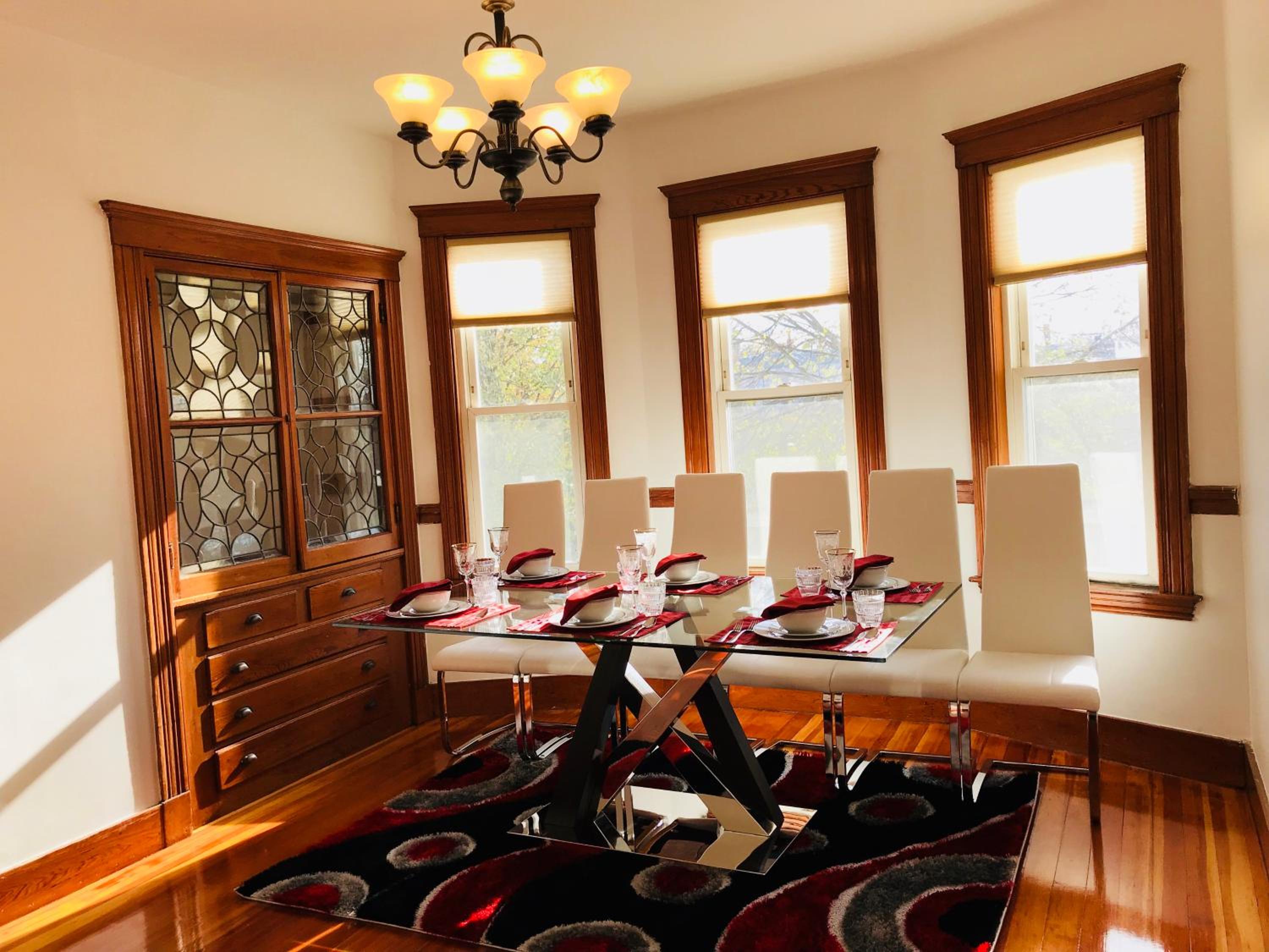 Deluxe queen suite