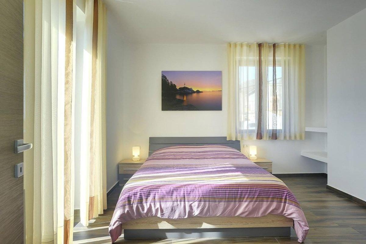 Two-Bedroom Holiday Home photo 3