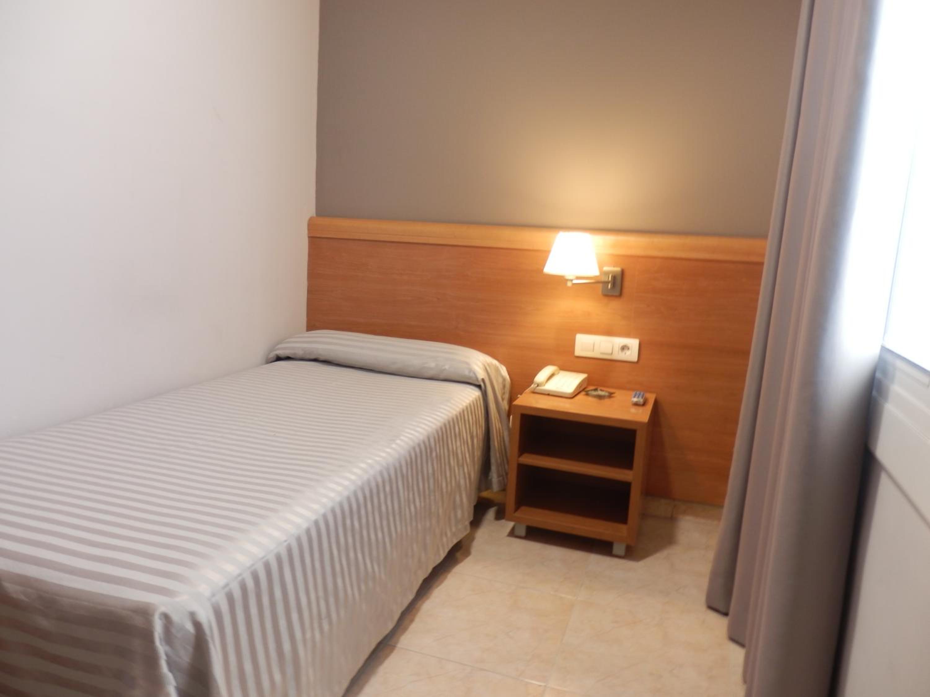 Single Room photo 3