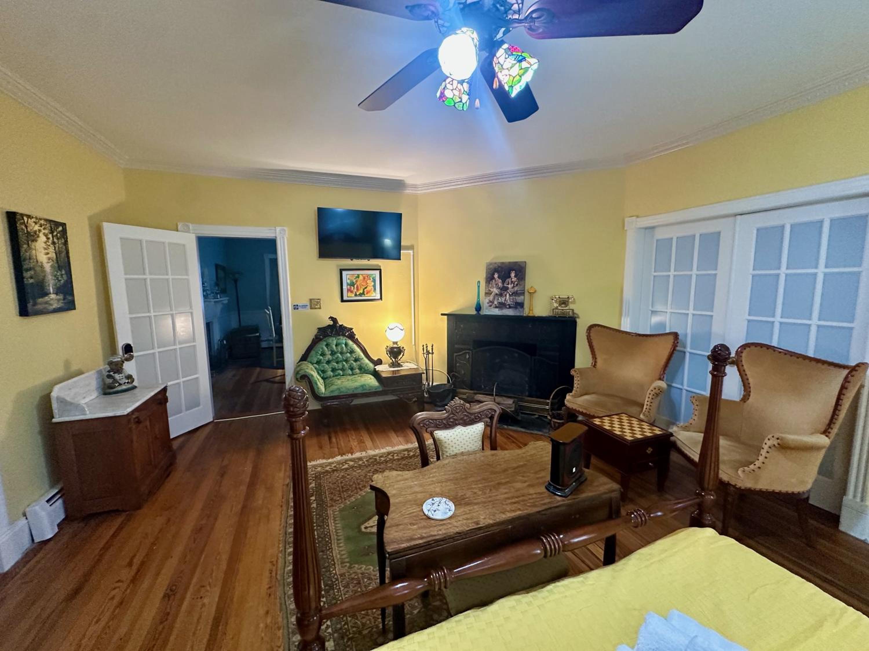 Inn on Fox Meadow - Spacious Victorian Inn, Billede 5