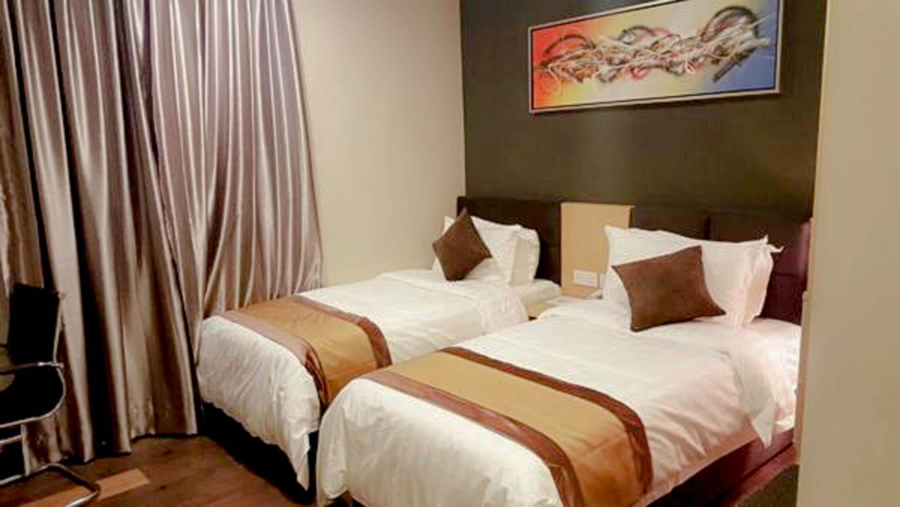 Deluxe Twin Room photo 2