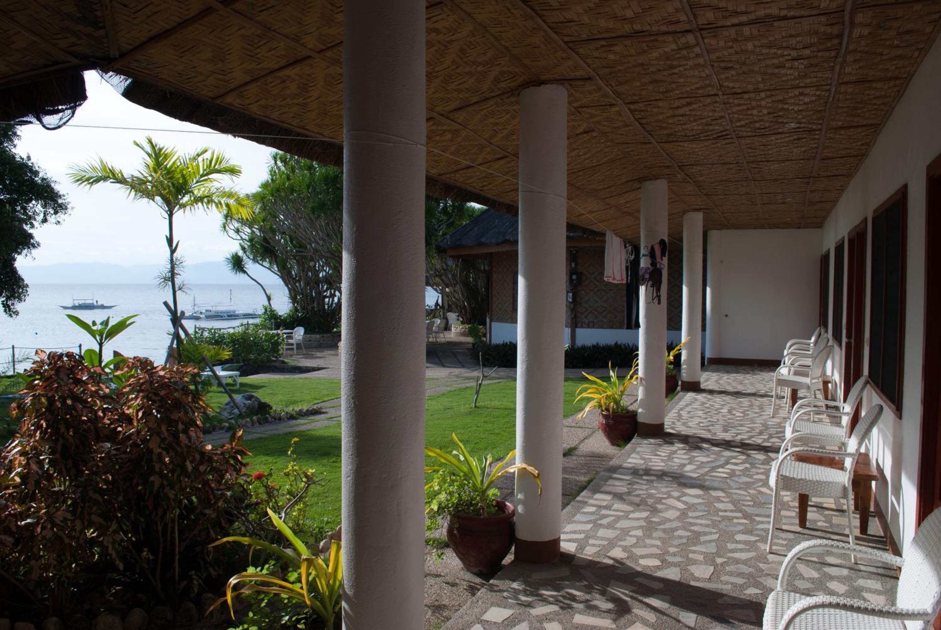 Deluxe Twin Room with Sea View - Photo 15