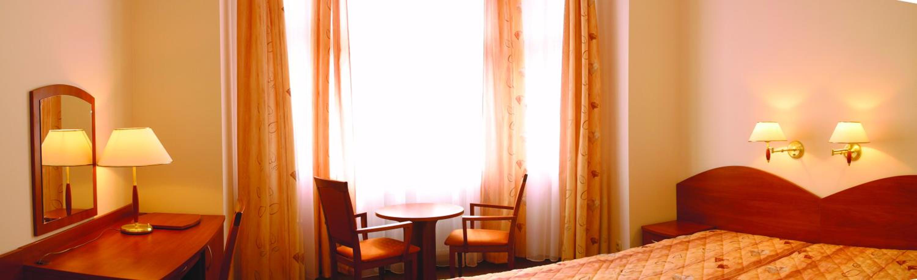 Twin Room - Photo 1
