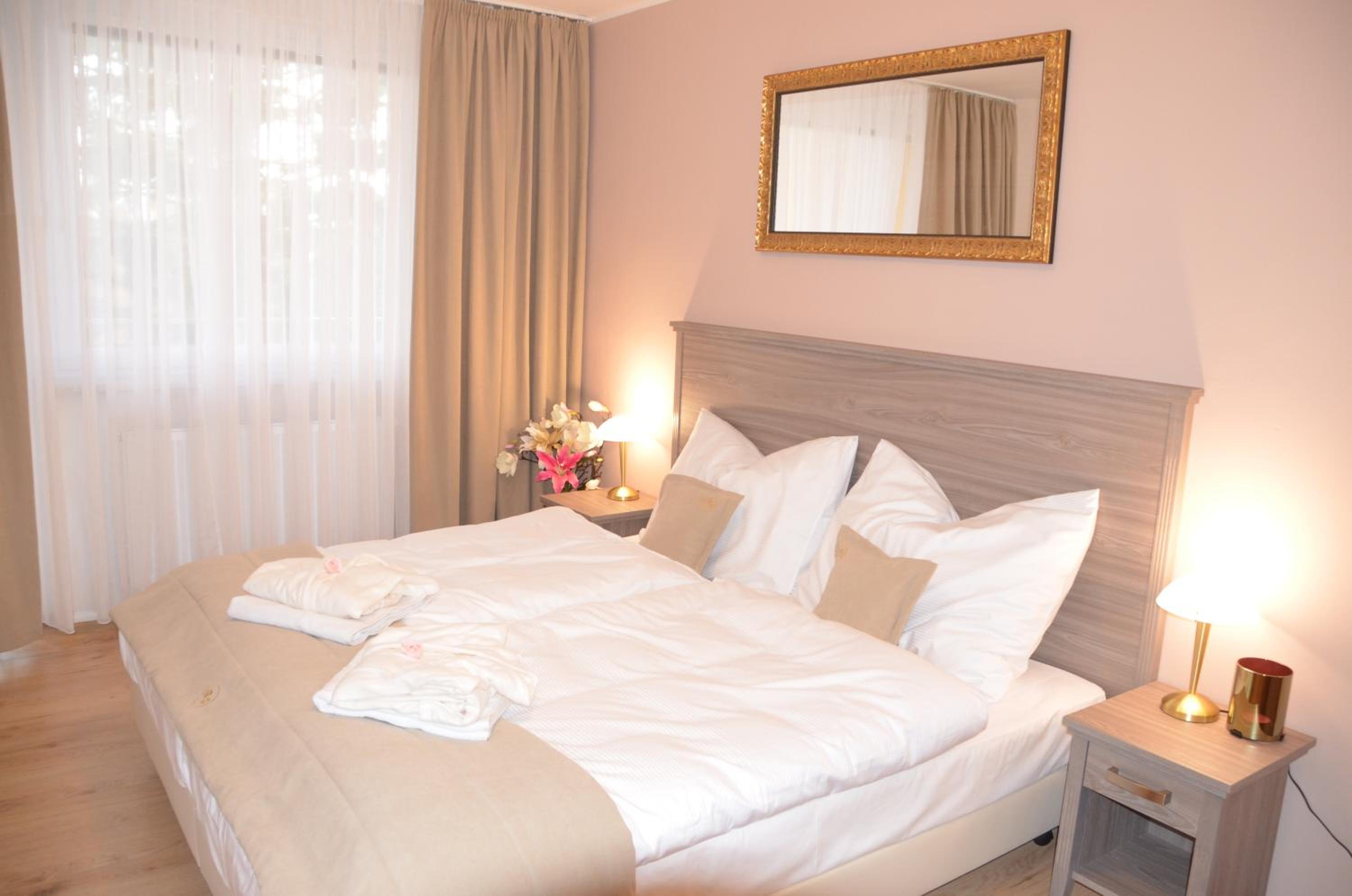 Double or Twin Room - Disability Access photo 1
