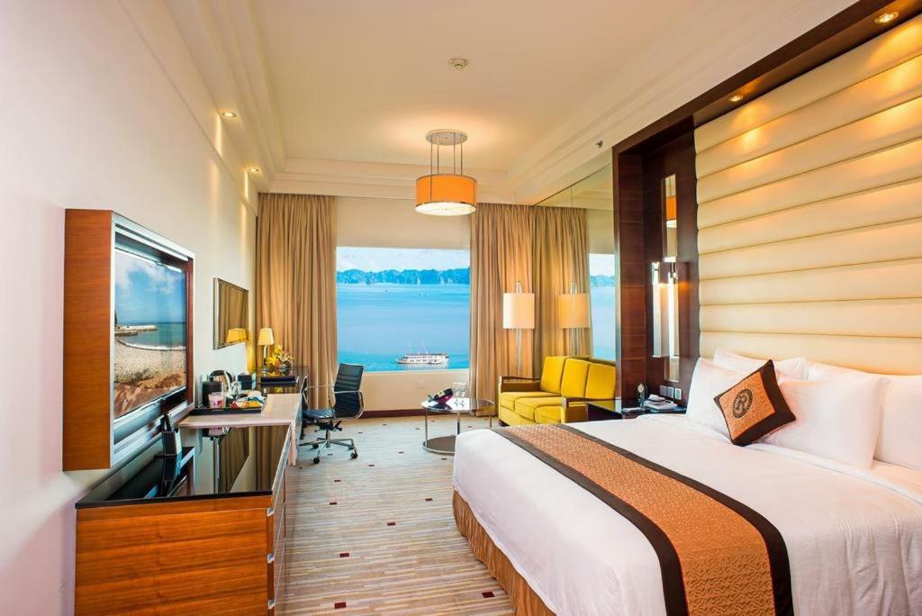 Deluxe Double Room with Sea View photo 3
