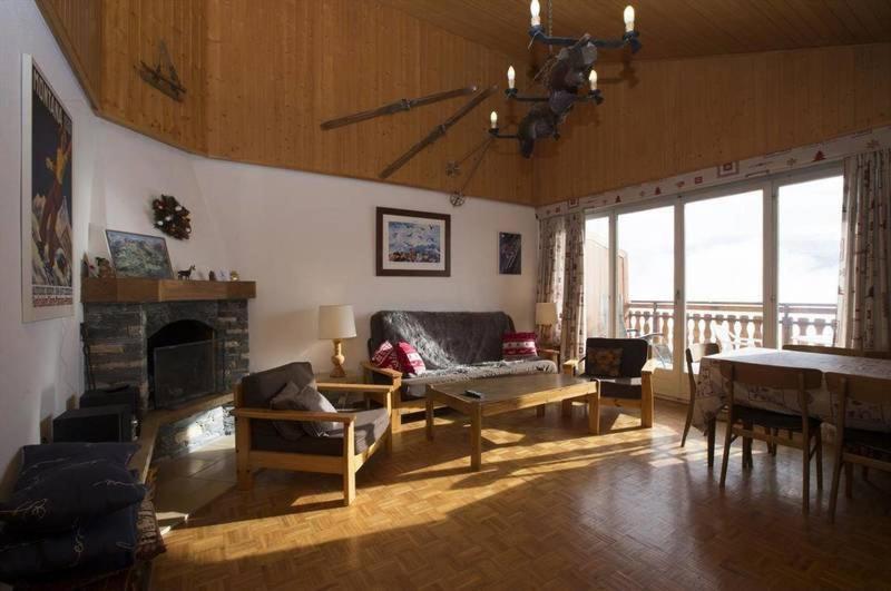 Three-Bedroom Apartment photo 1