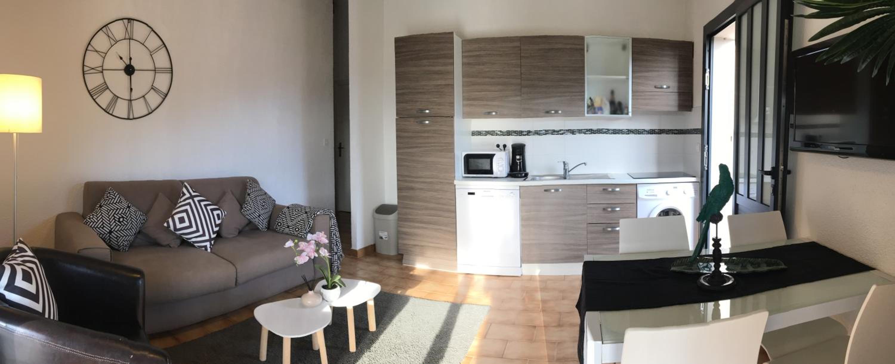 Two Bedroom Villa with Sea View photo 2