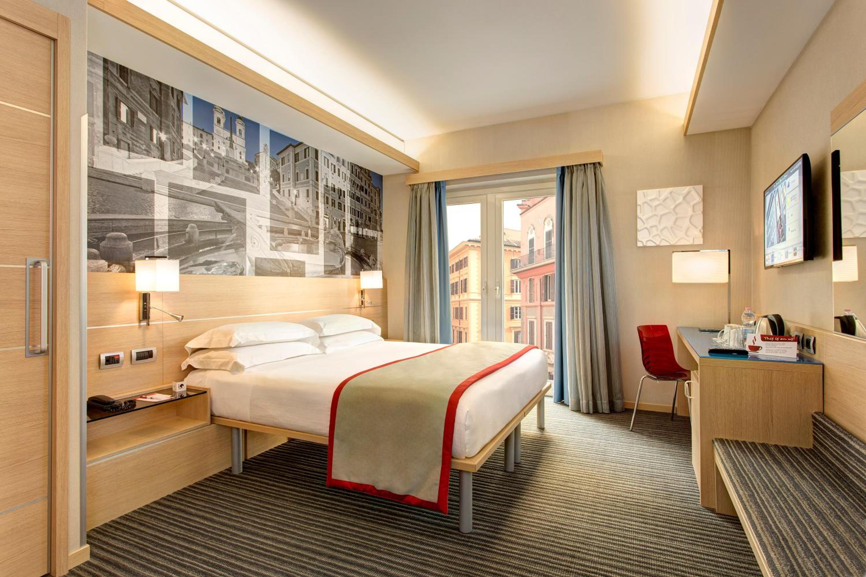 Double Room thumbnail 5