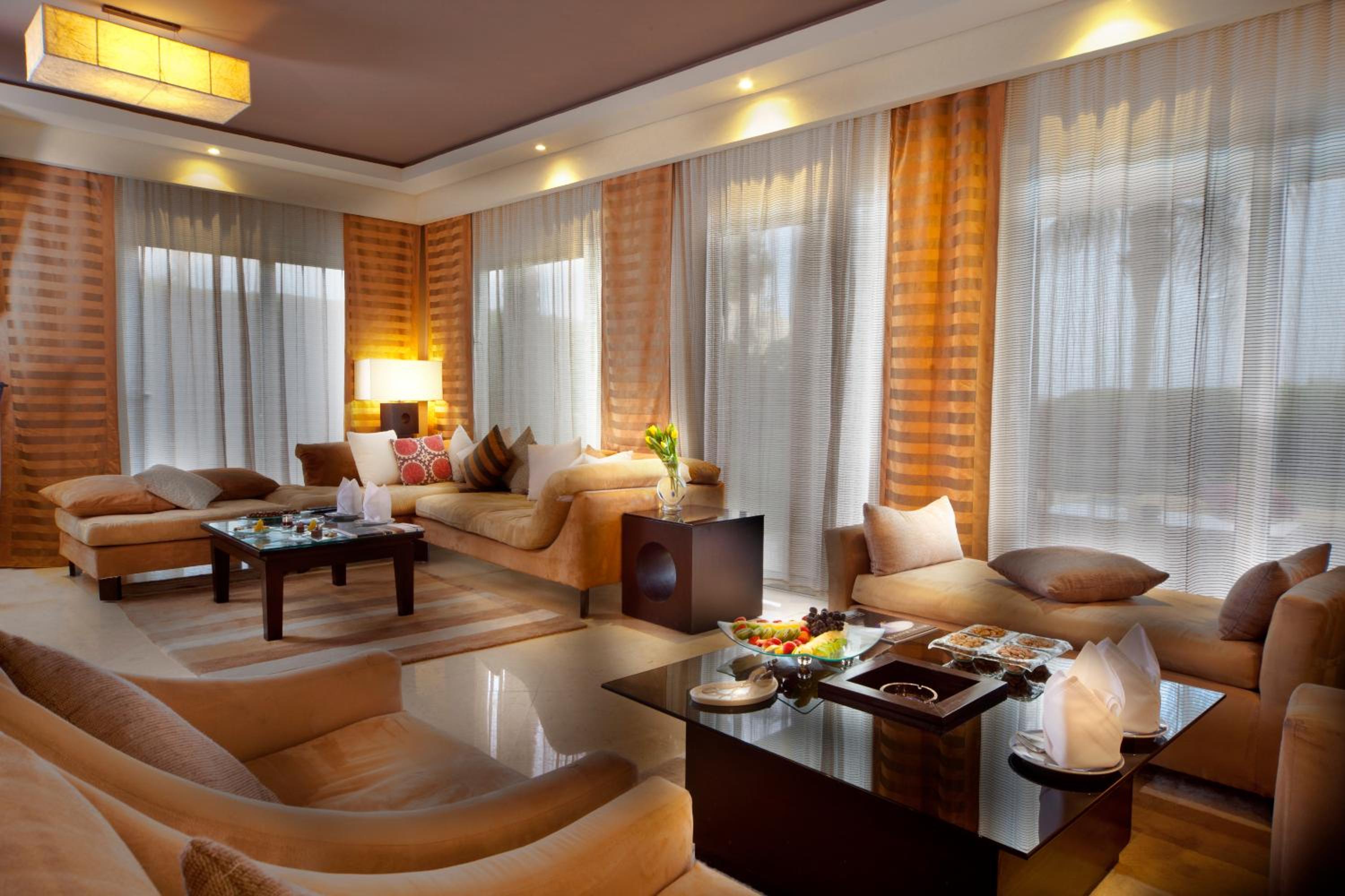 Four-Bedroom Royal Villa - Photo 5