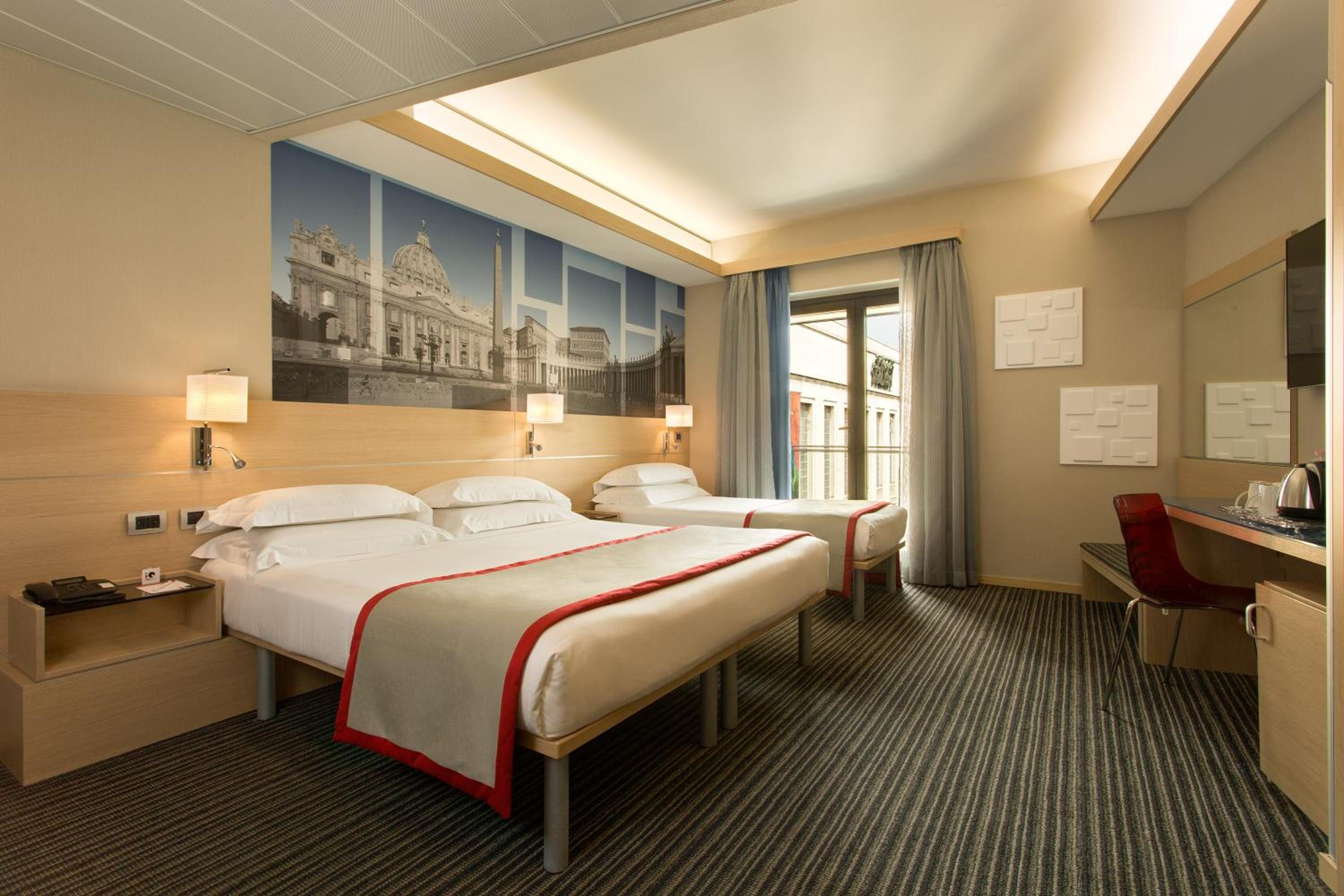 Comfort Triple Room thumbnail 5
