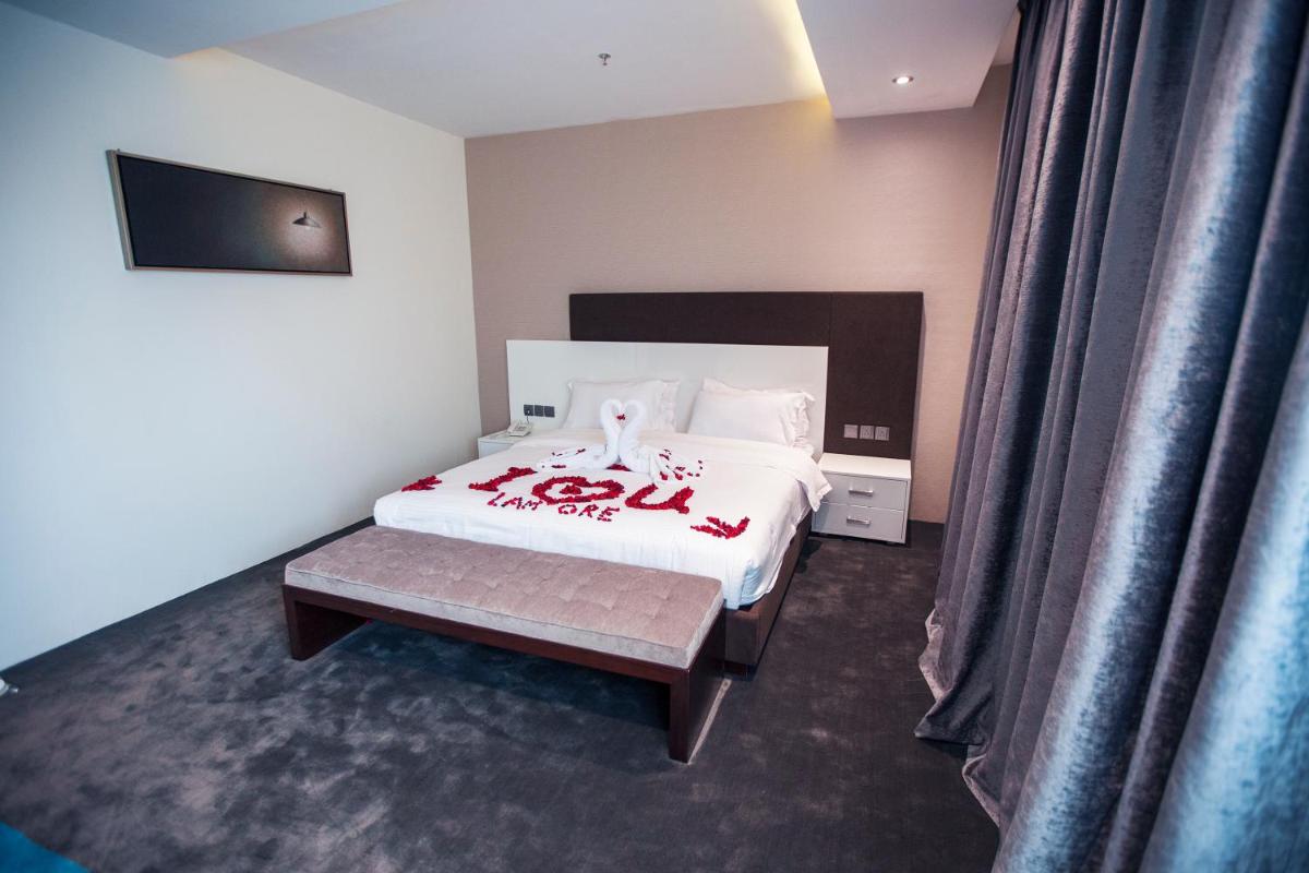 Two-Bedroom Suite photo 2