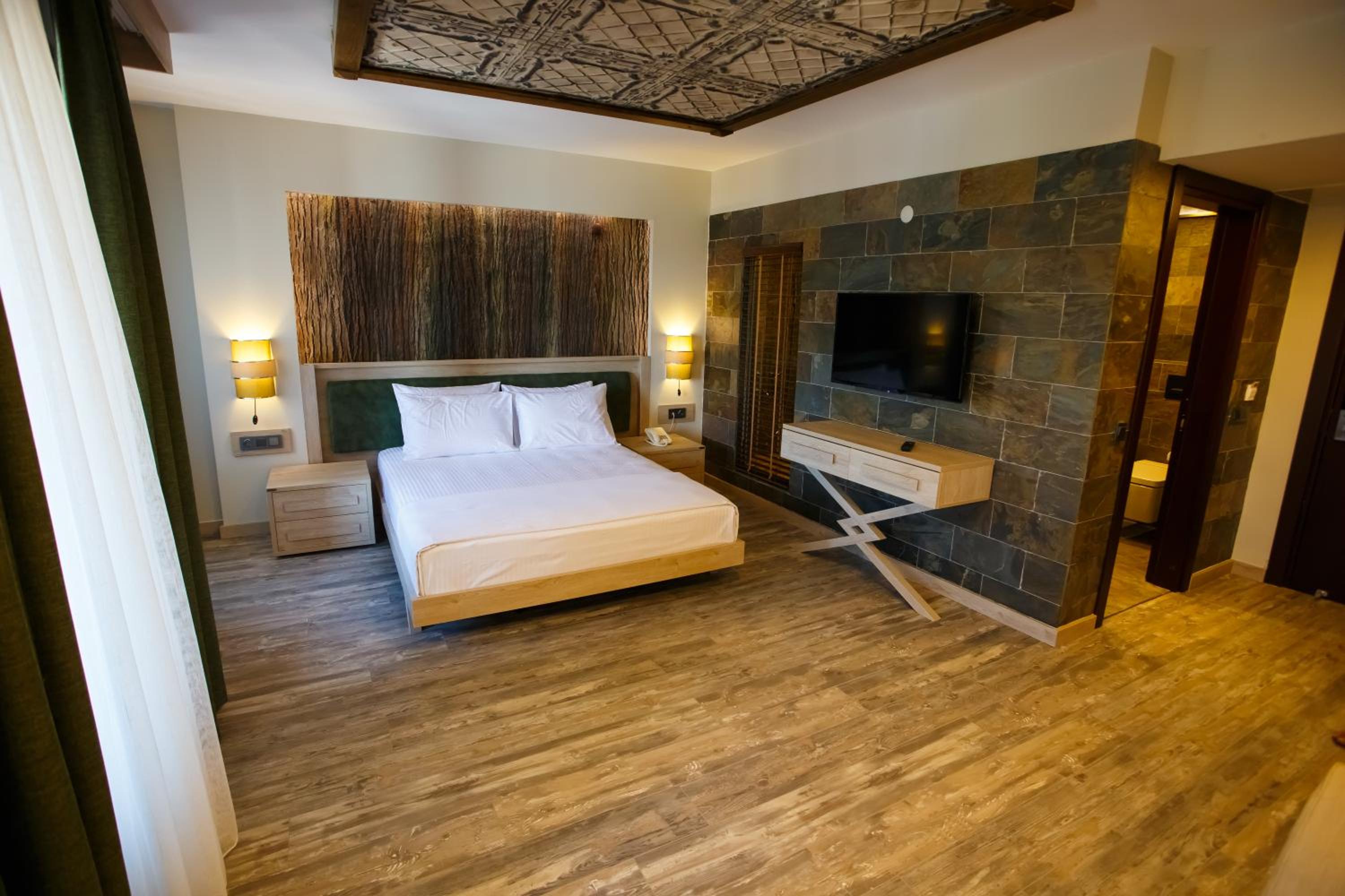 Family Suite - Photo 1