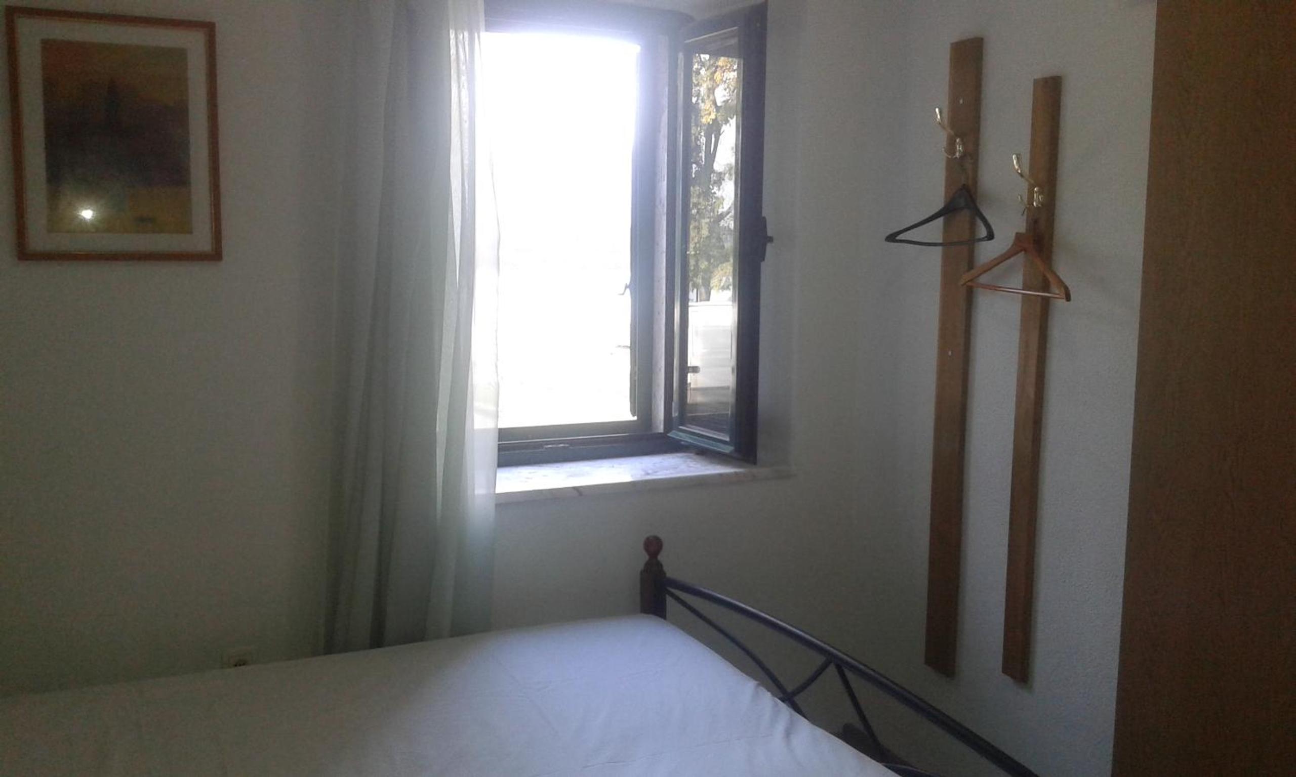 Standard Suite - Photo 11