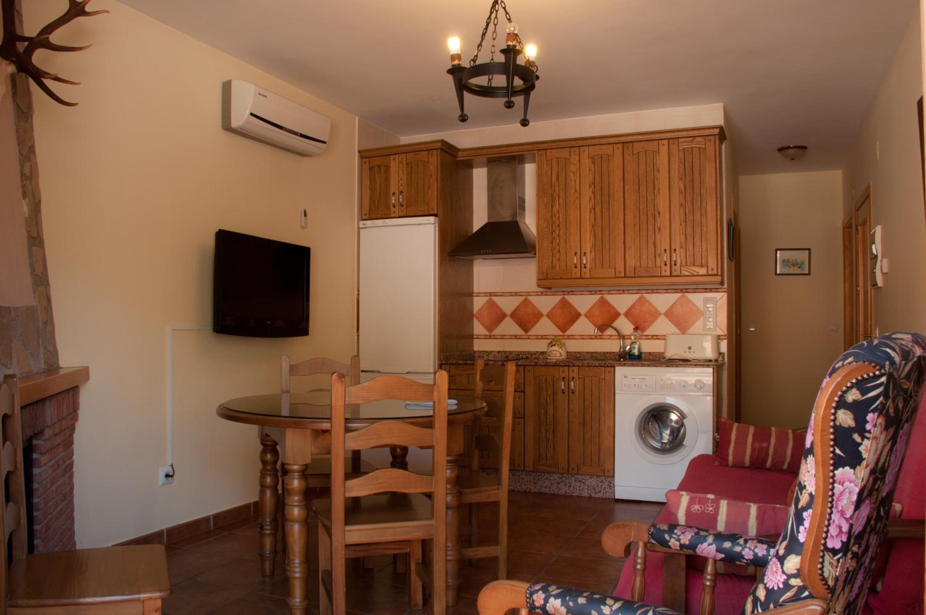 One-Bedroom House photo 3